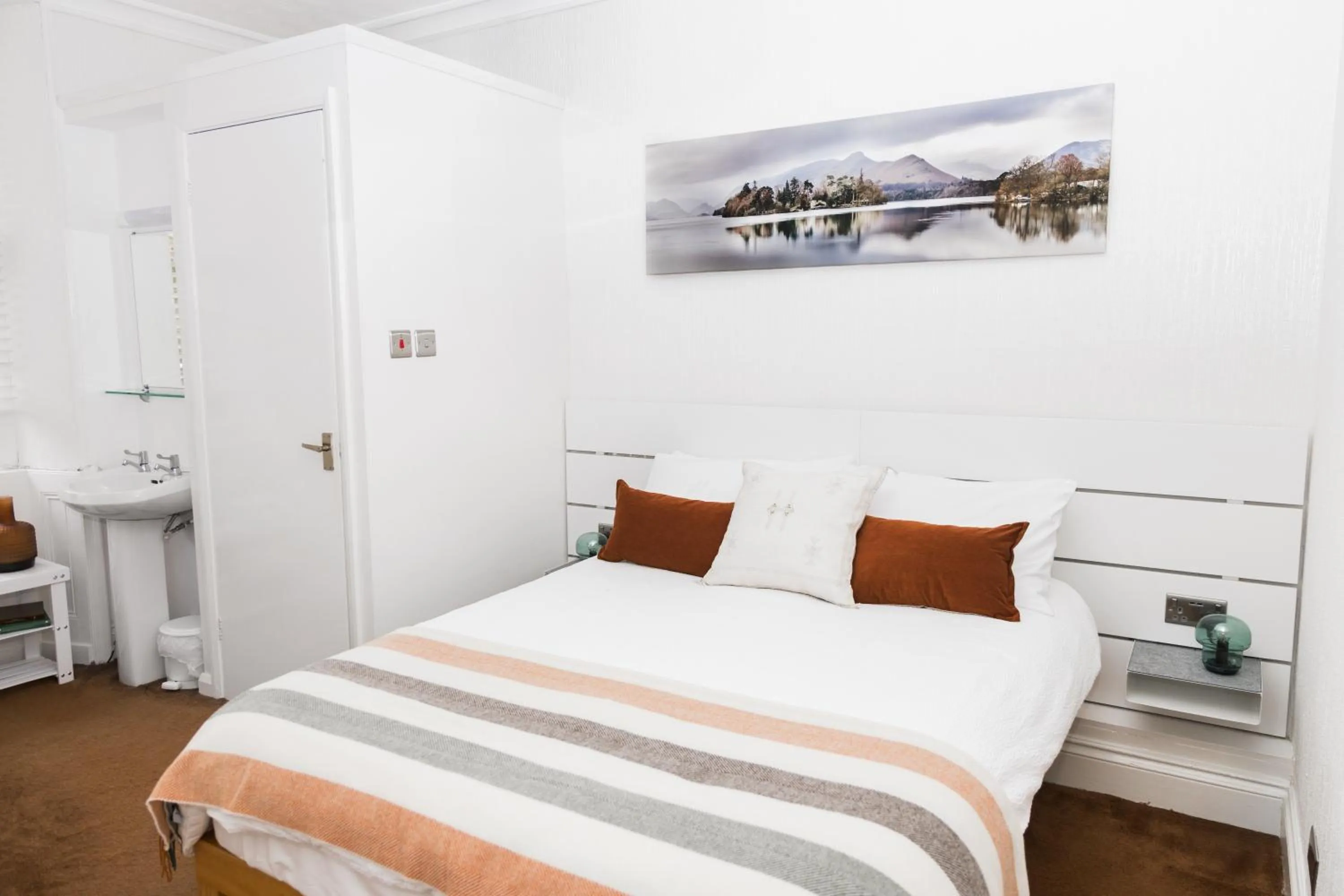 Bedroom, Bed in Denecrest Guest House