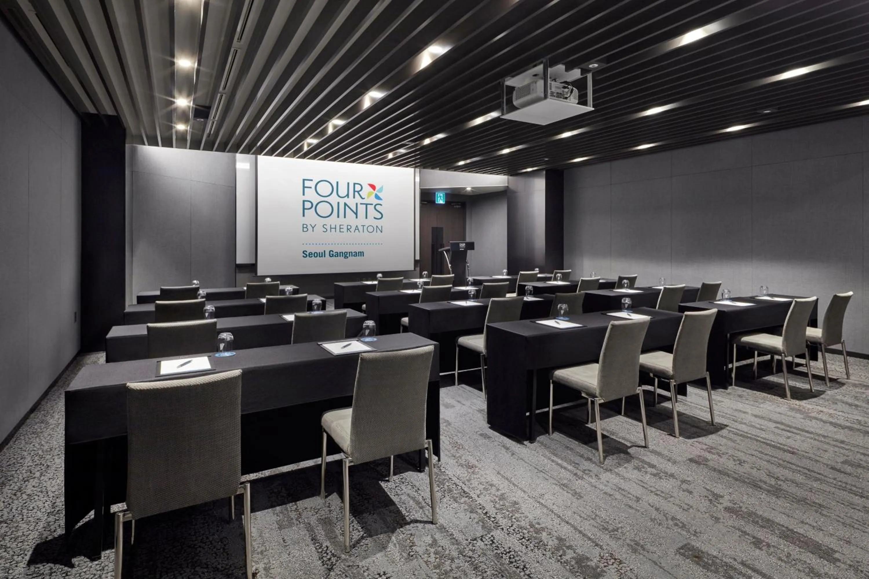 Meeting/conference room in Four Points by Sheraton Seoul Gangnam