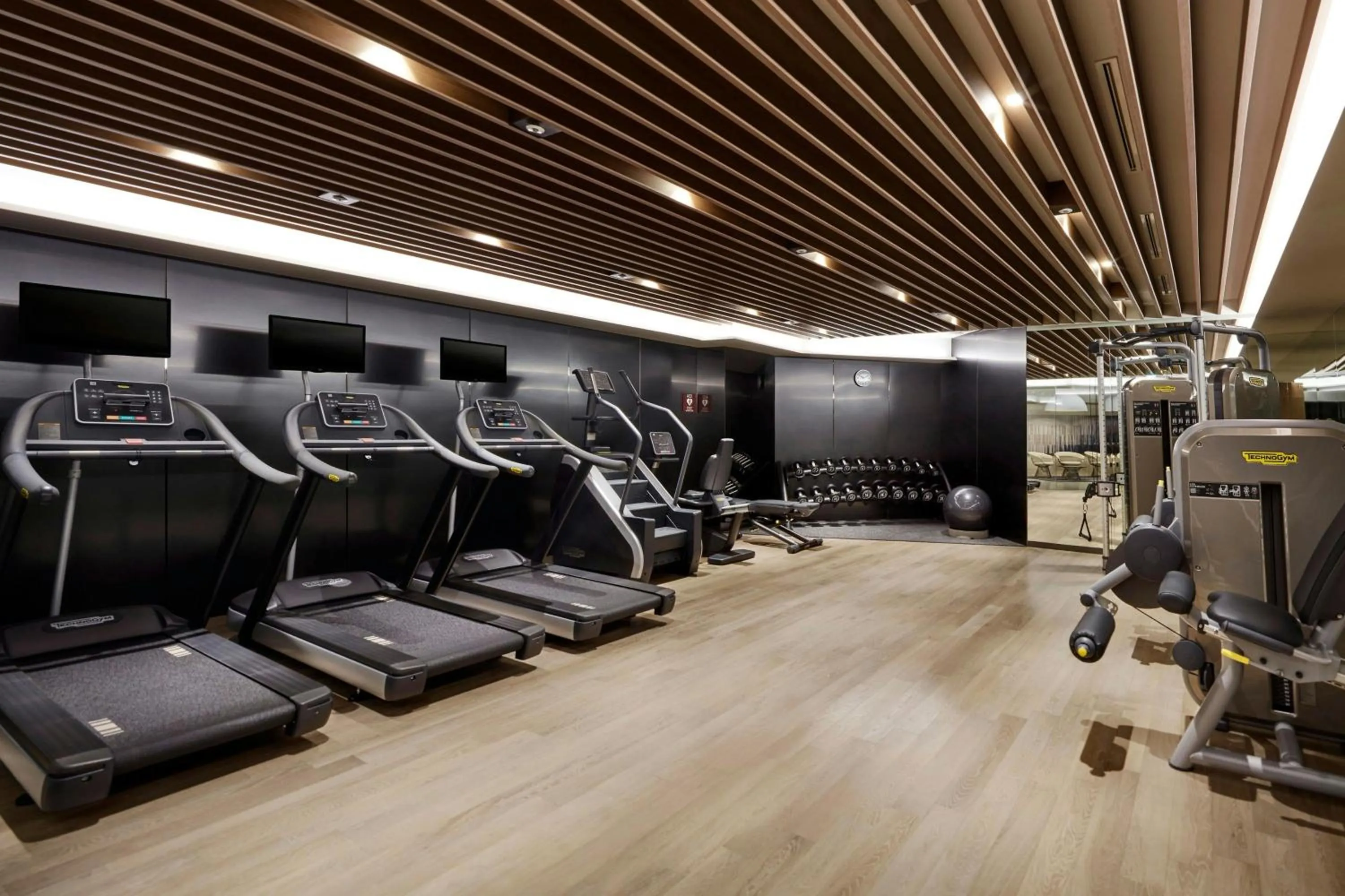 Fitness centre/facilities in Four Points by Sheraton Seoul Gangnam