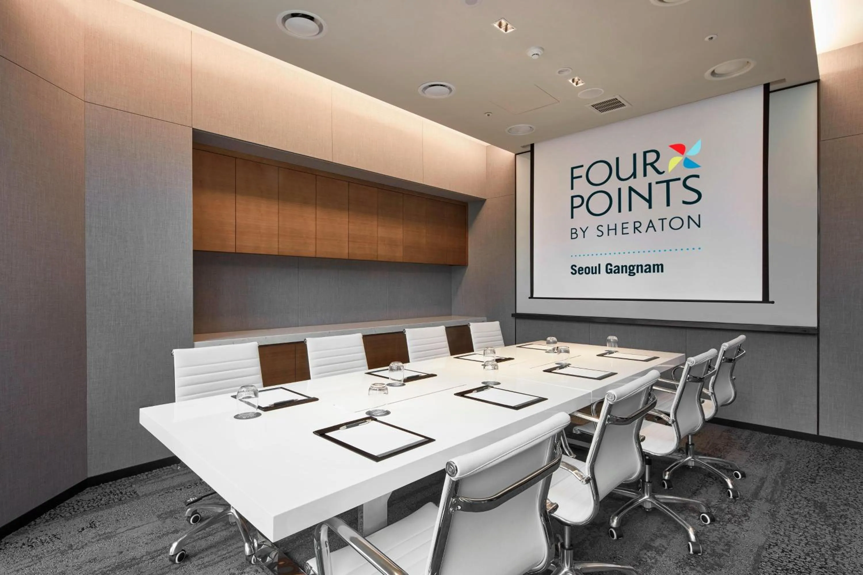 Meeting/conference room in Four Points by Sheraton Seoul Gangnam