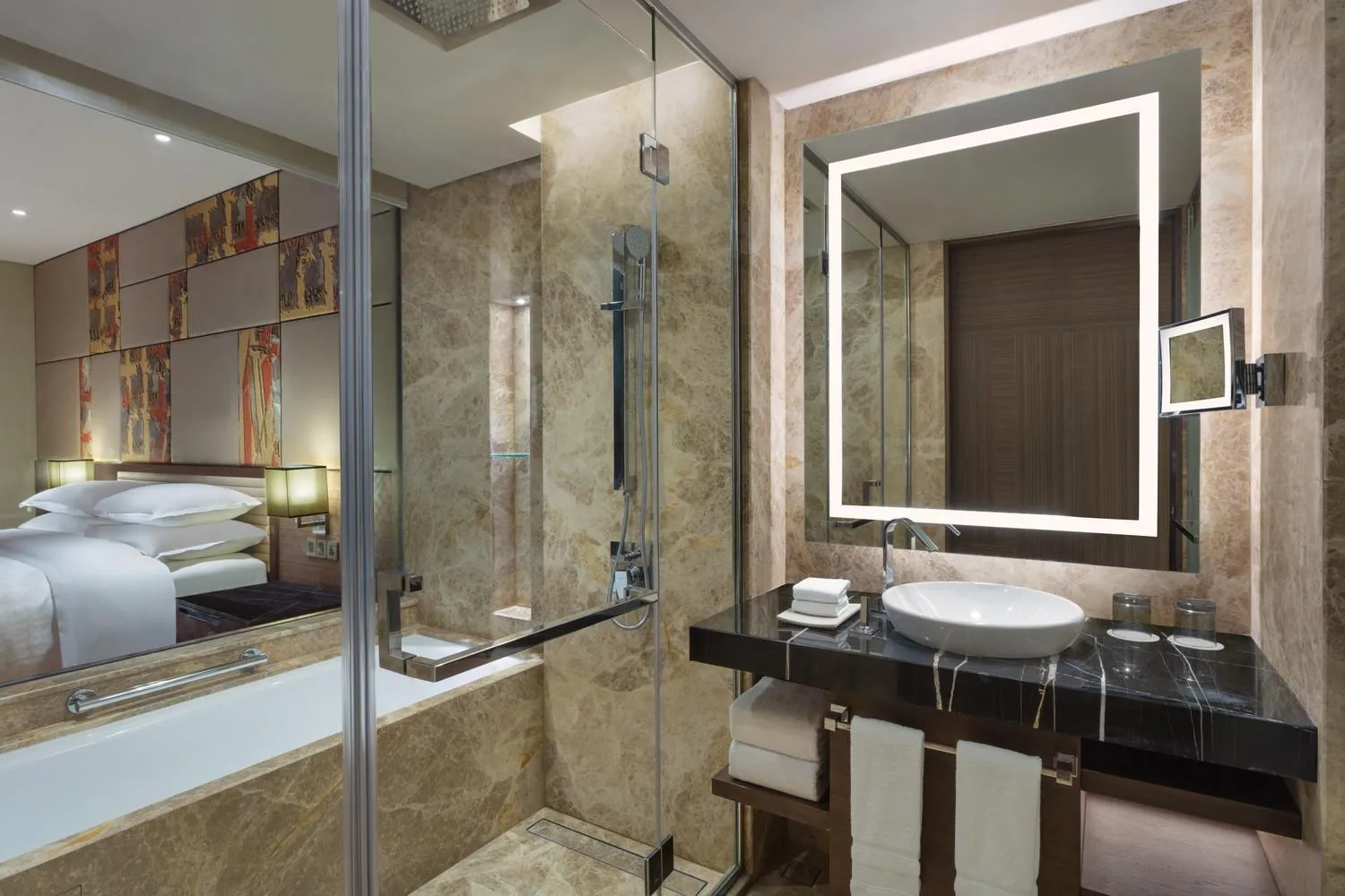 Bathroom, Bed in Sheraton Grand Bengaluru Whitefield Hotel & Convention Center