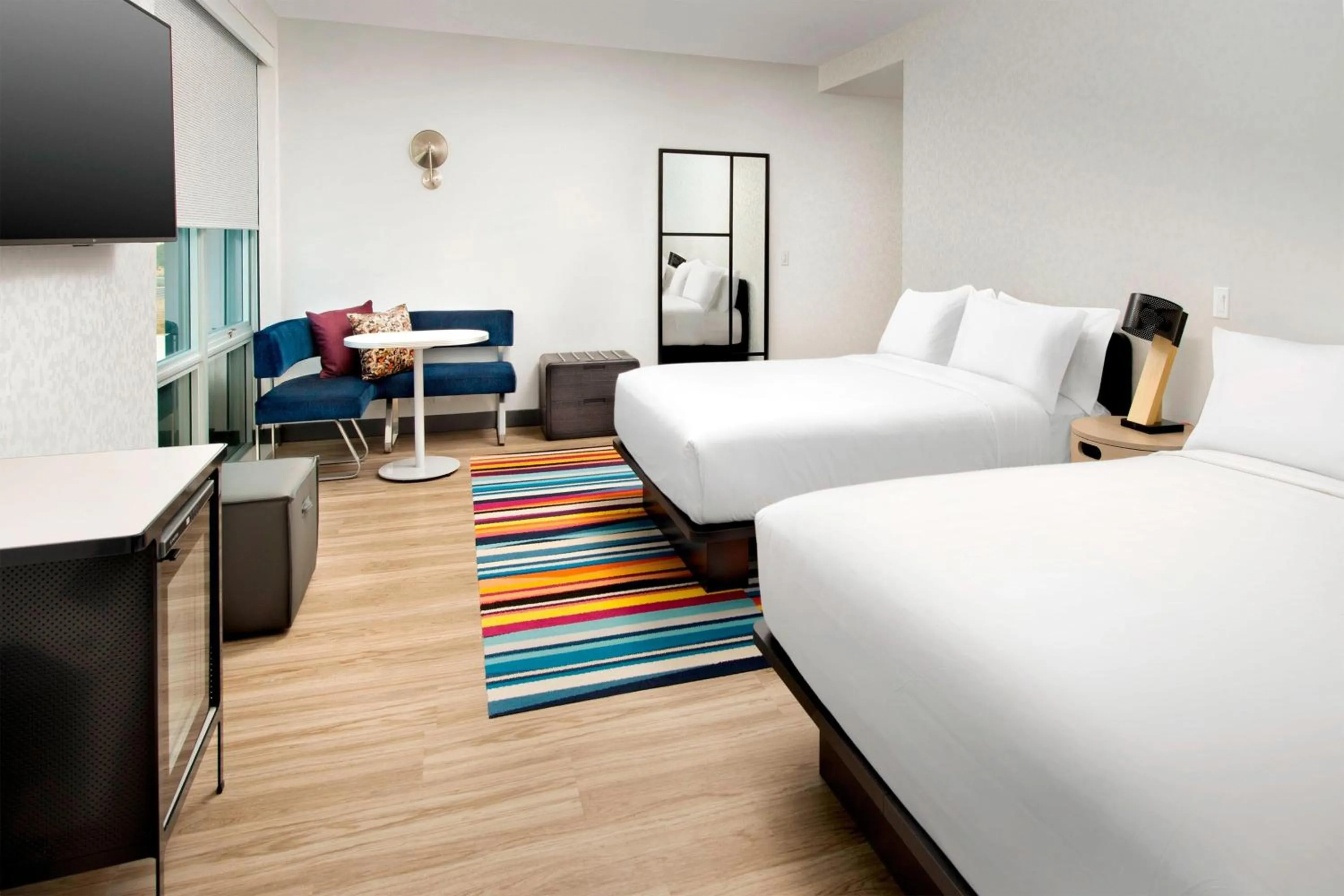 Photo of the whole room, Bed in Aloft Dublin-Pleasanton