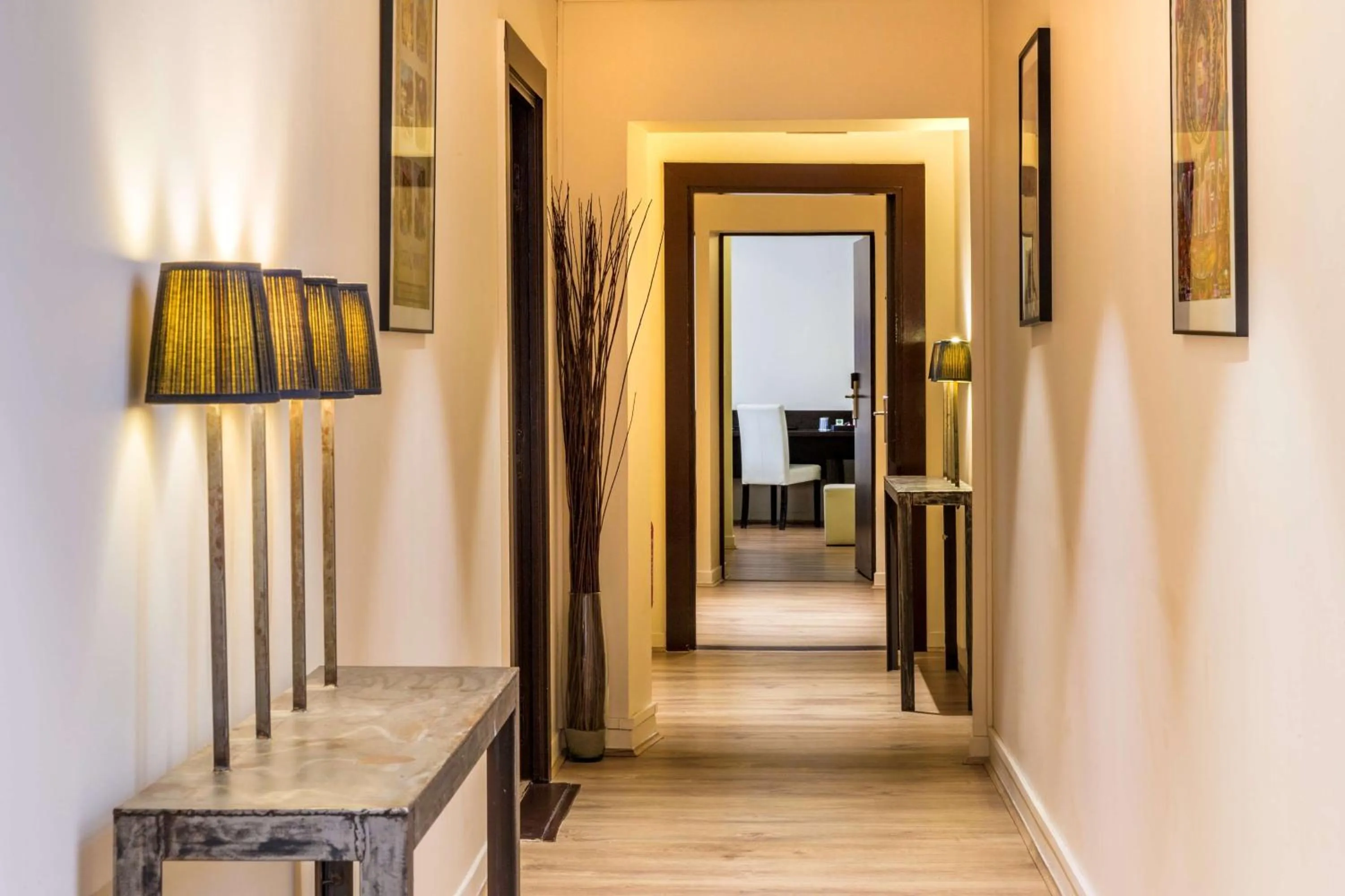 Lobby or reception in Best Western Marquis de la Baume