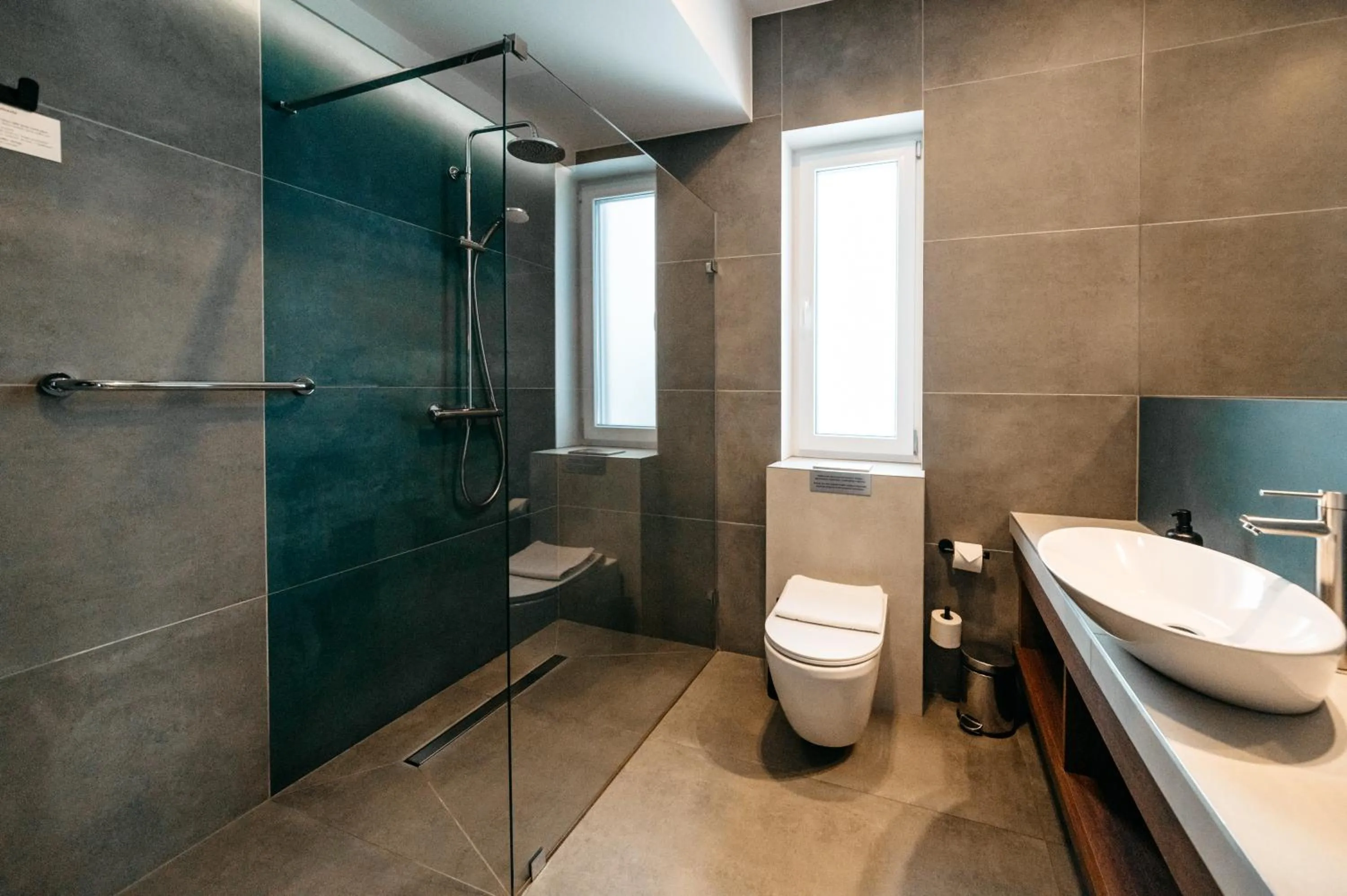 Shower in Hotel Wiki Sanok Events & Bowling