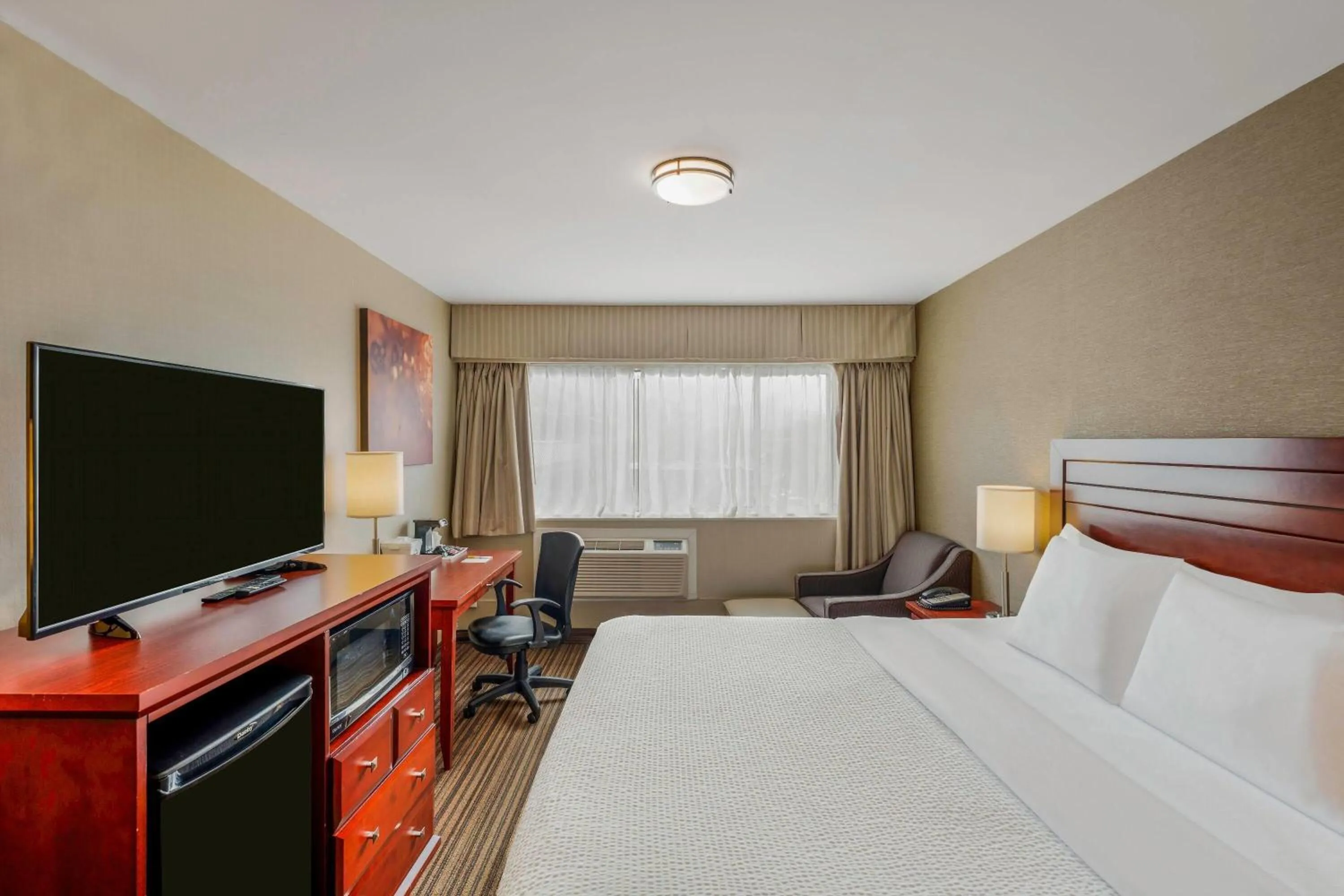 Bed in Days Inn by Wyndham Terrace