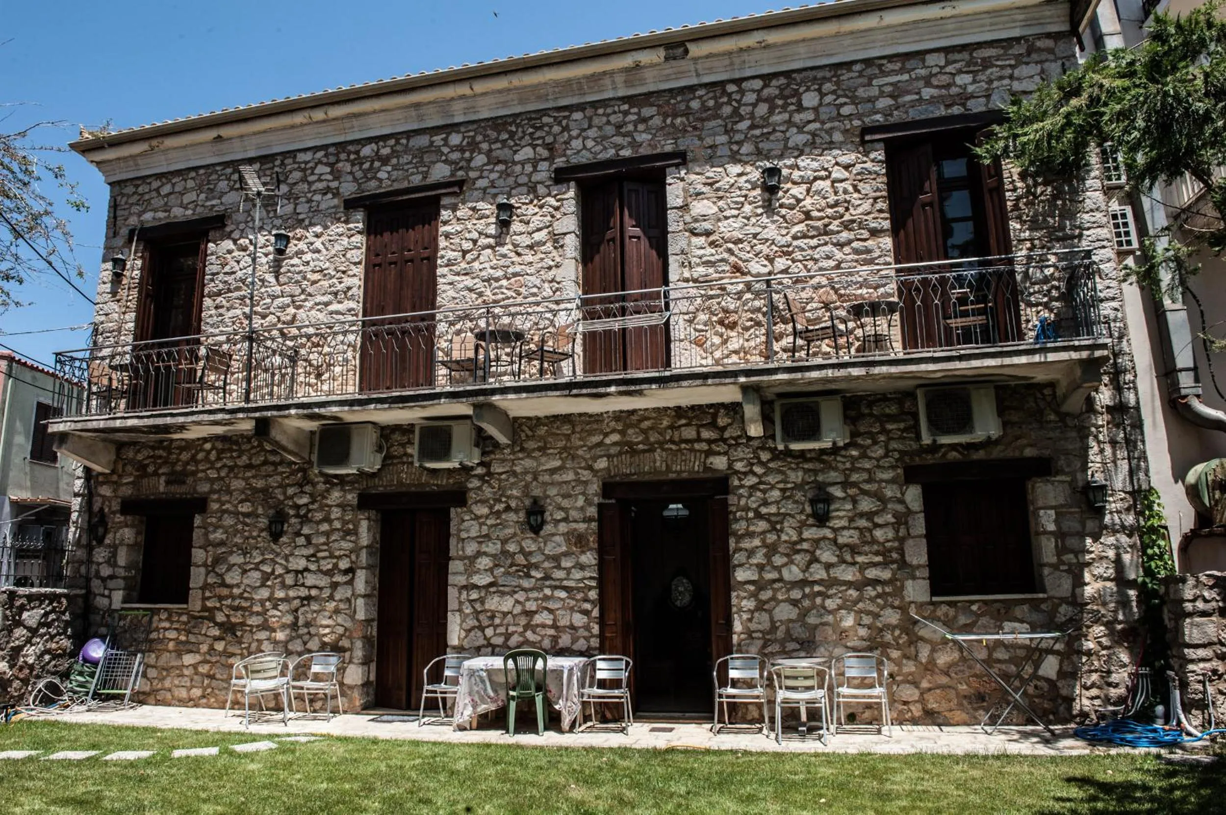 Property building in SeaFront Stone Suites