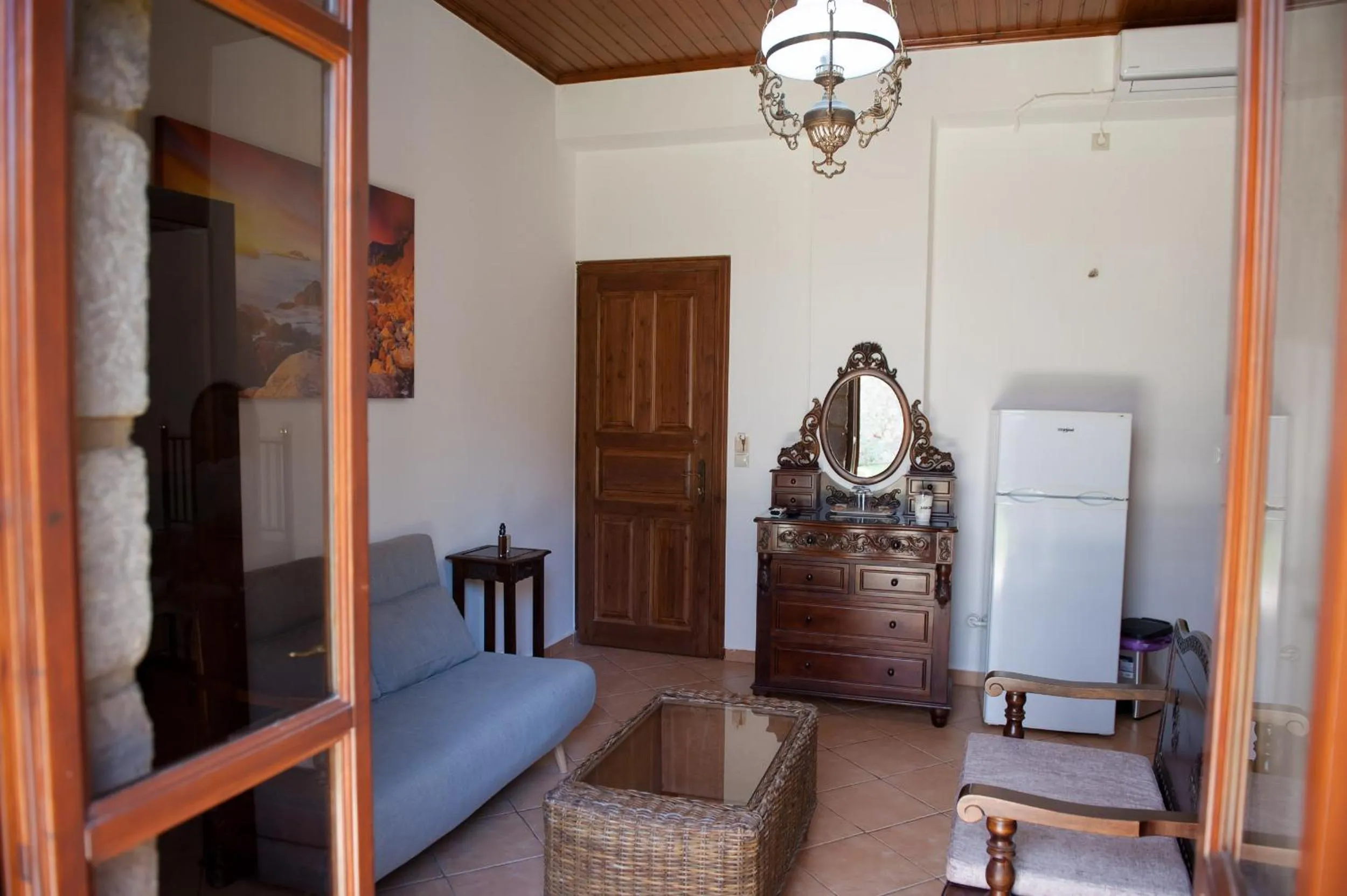 Photo of the whole room in SeaFront Stone Suites