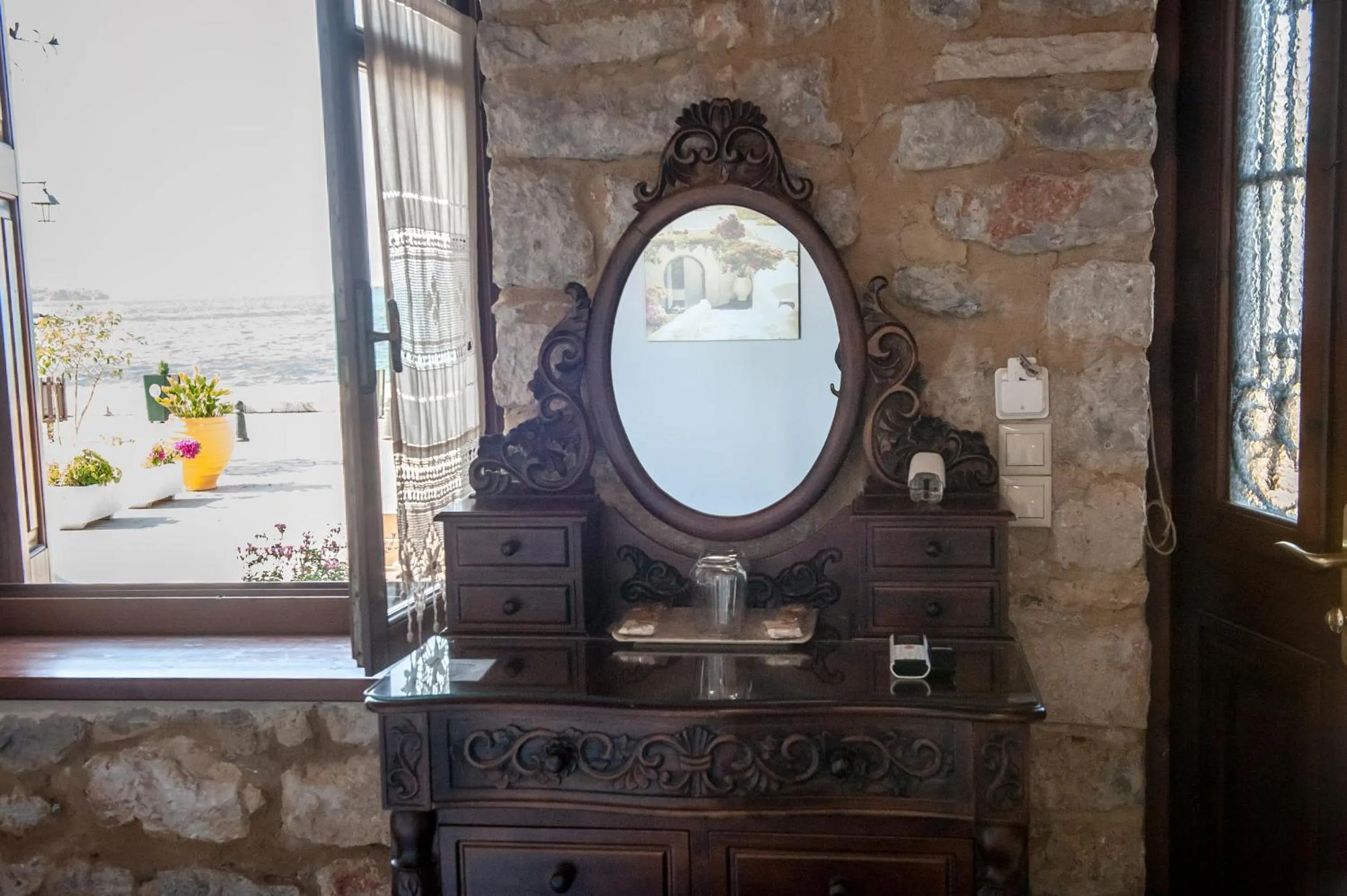 Photo of the whole room in SeaFront Stone Suites