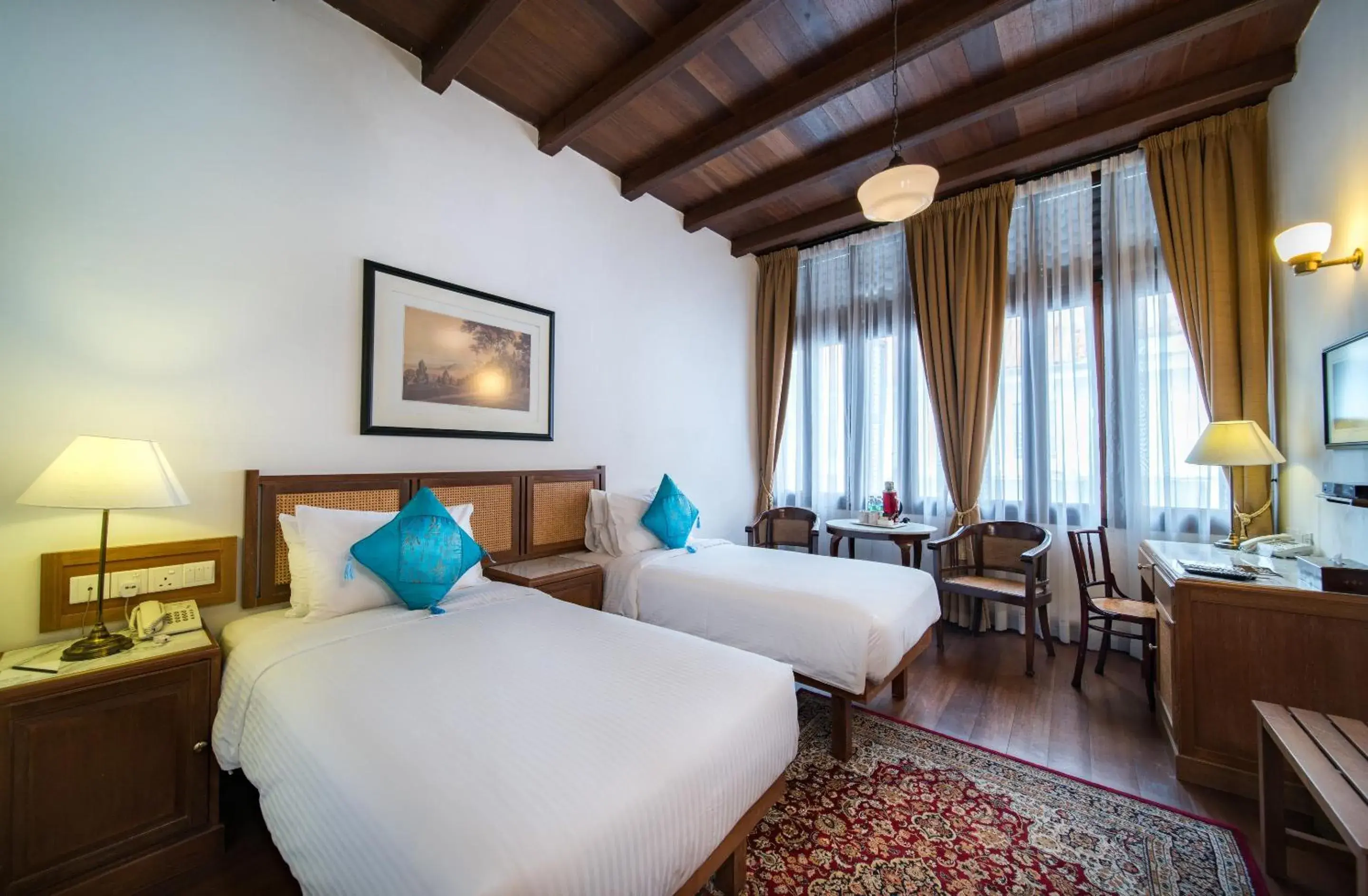 TV and multimedia, Bed in Nam Keng Hotel Penang TV and multimedia, Bed in Nam Keng Hotel Penang