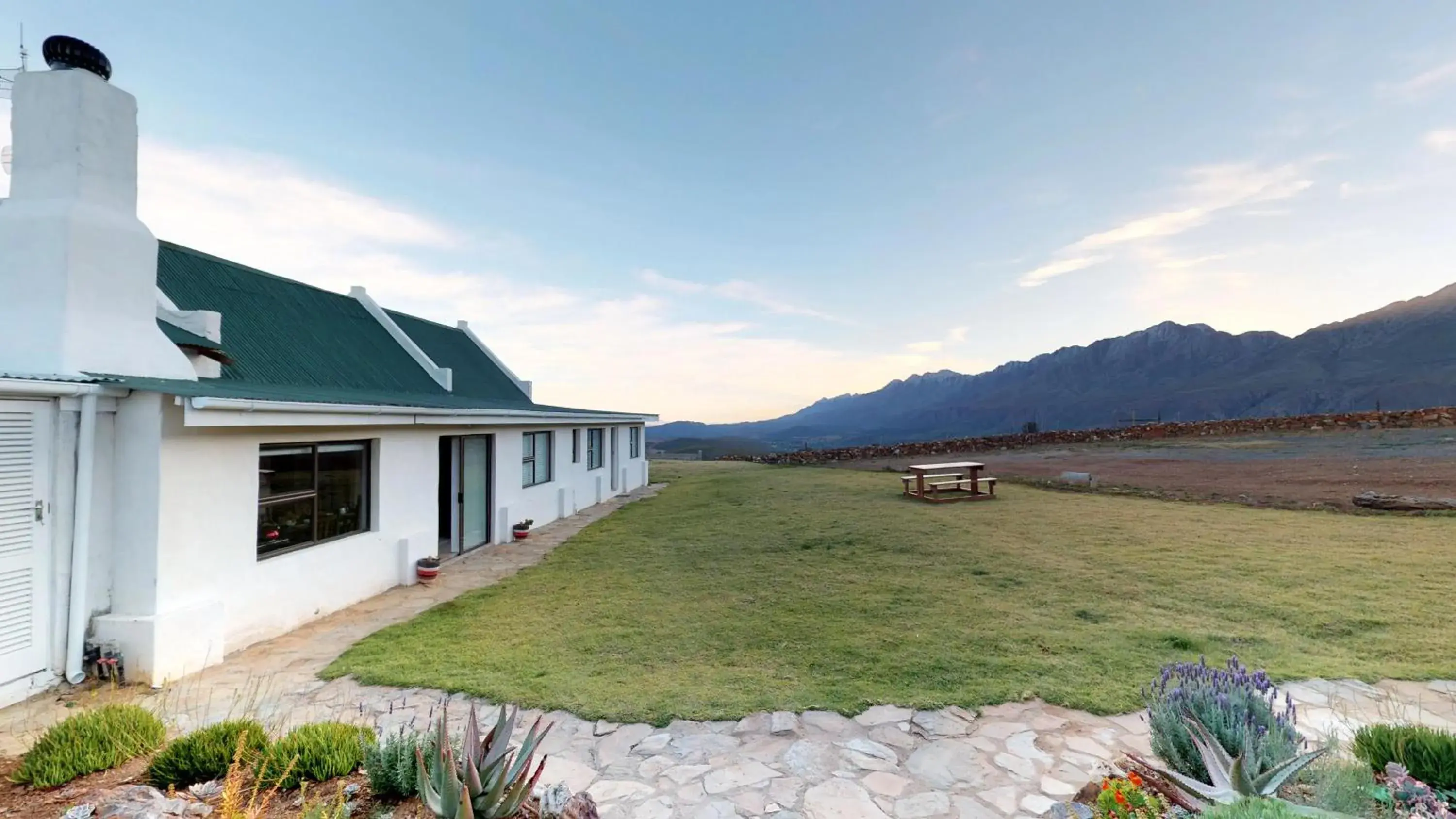 Swartberg Pass Cottages - Kobus Se Gat Swartberg Pass Cottages - Kobus Se Gat