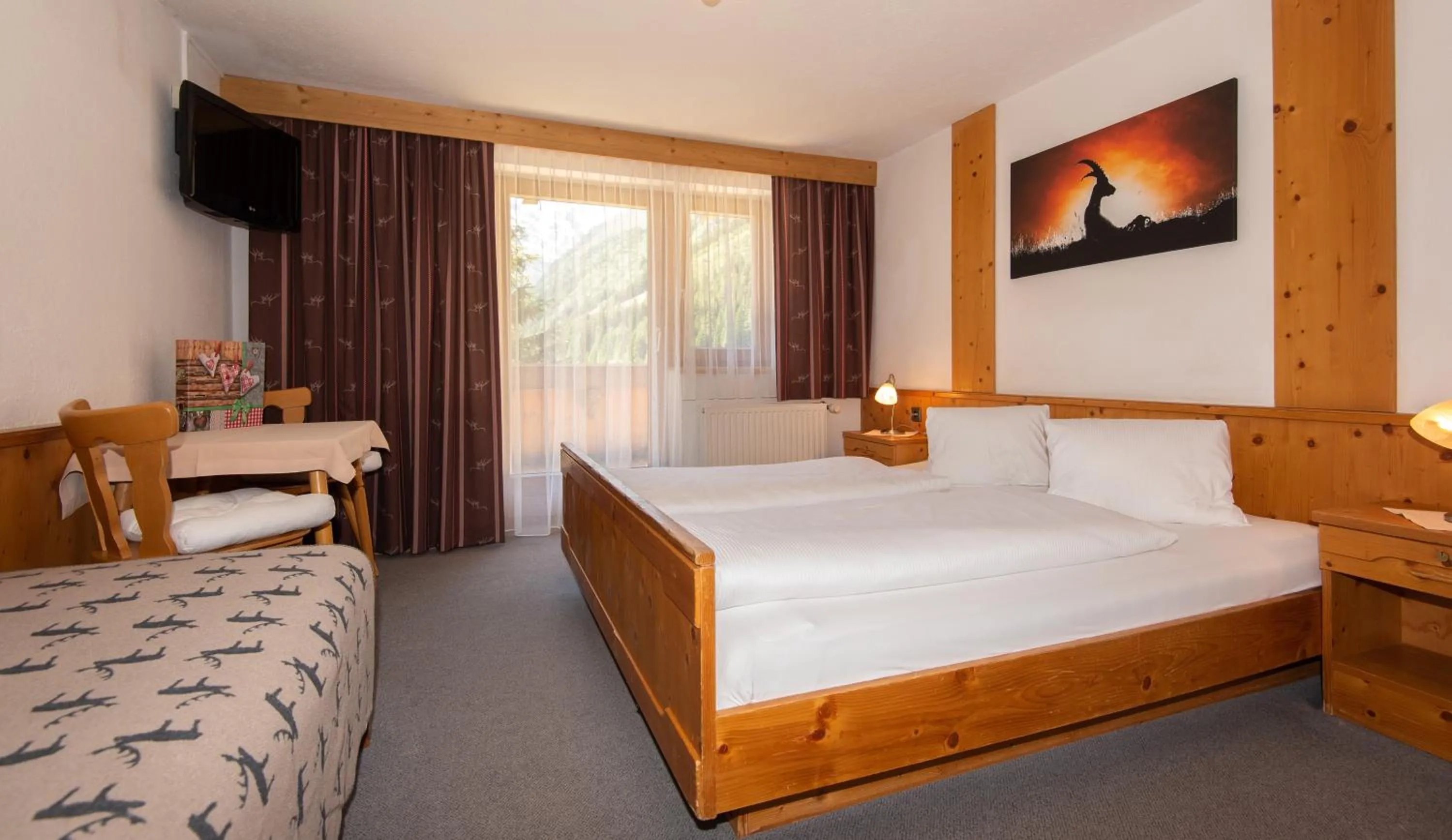 Photo of the whole room, Bed in Haus Elisabeth