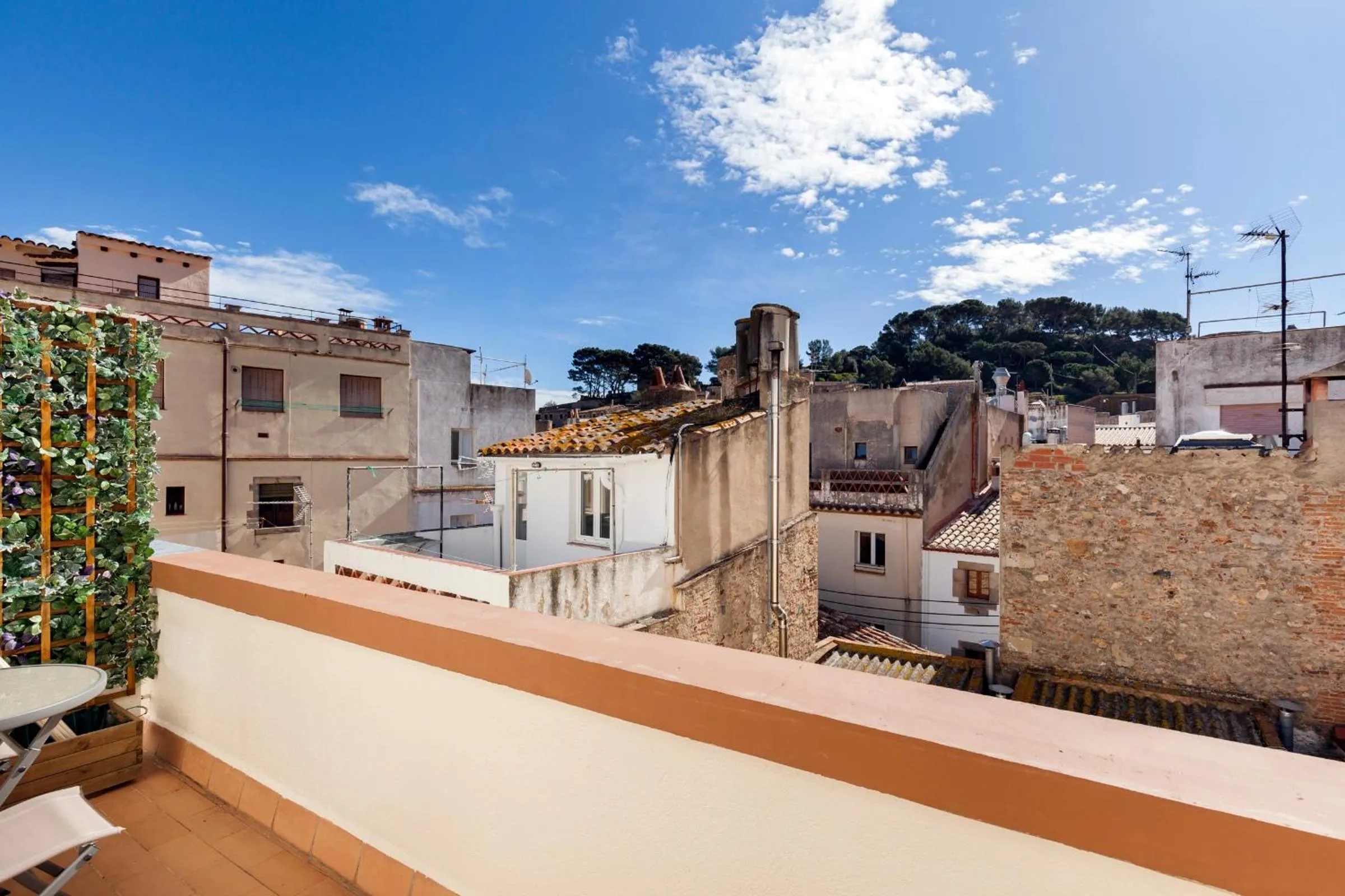 Lets Holidays Nice apartment 1 min to the beach