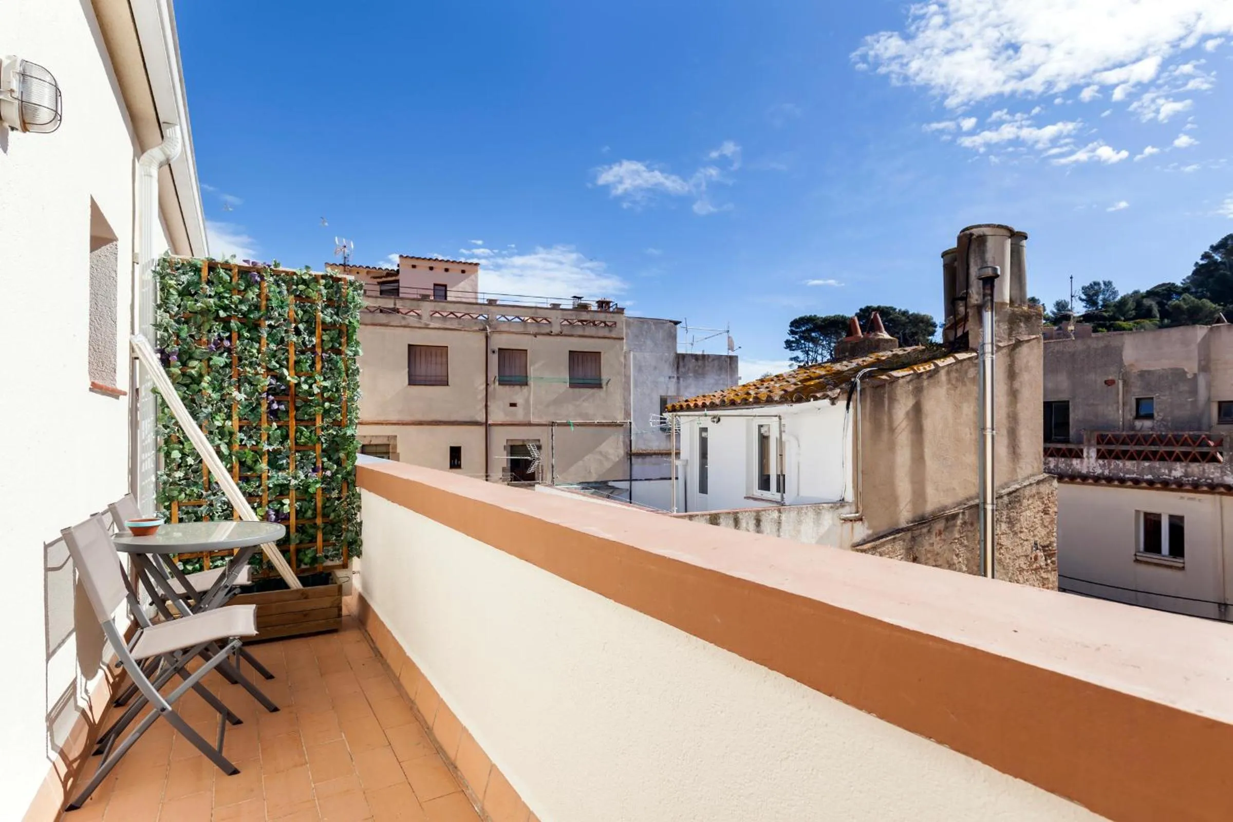 Lets Holidays Nice apartment 1 min to the beach