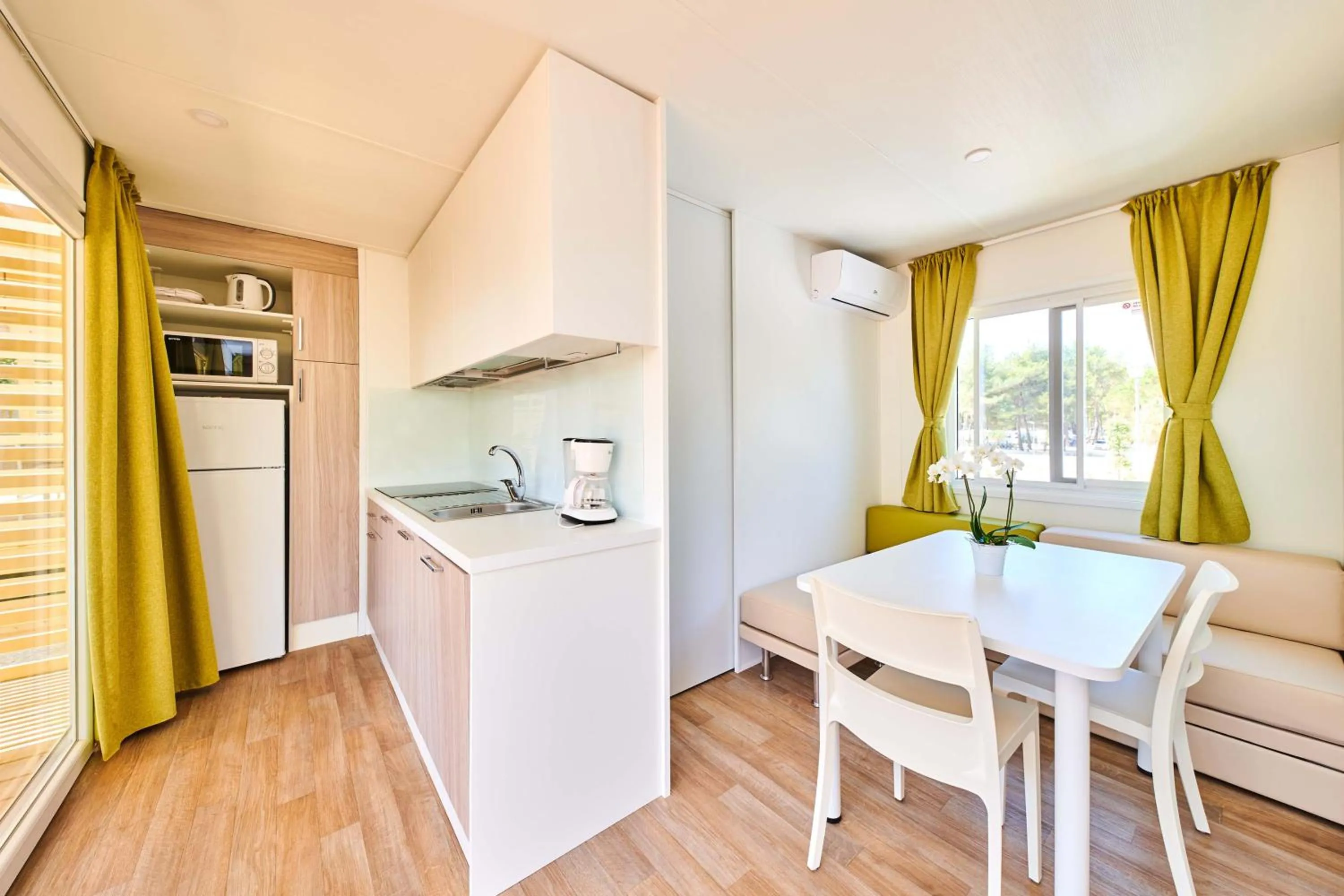 Kitchen or kitchenette in Camping Stella Maris Mobile Homes