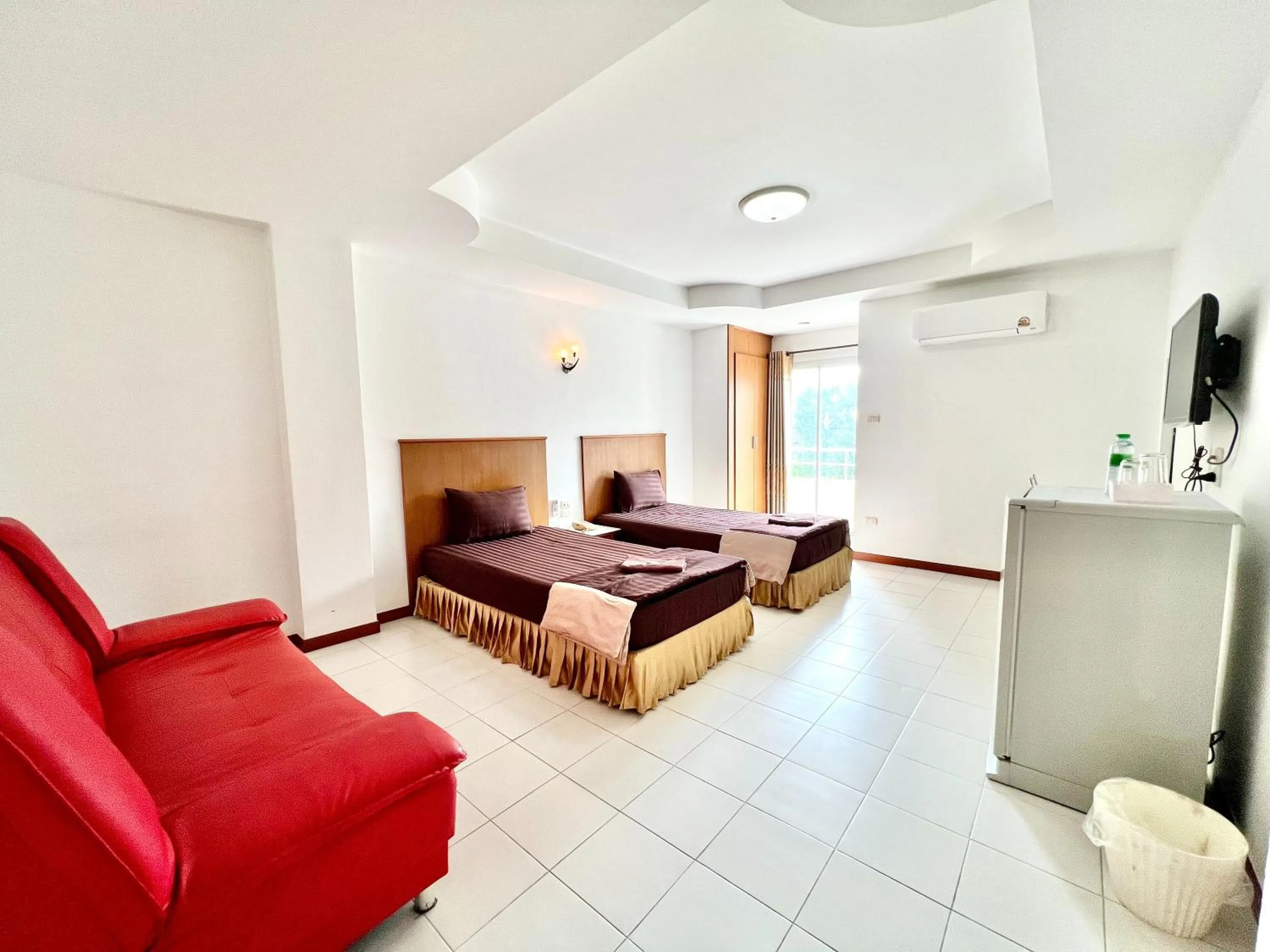 Bedroom, Bed in BT Grand Condotel