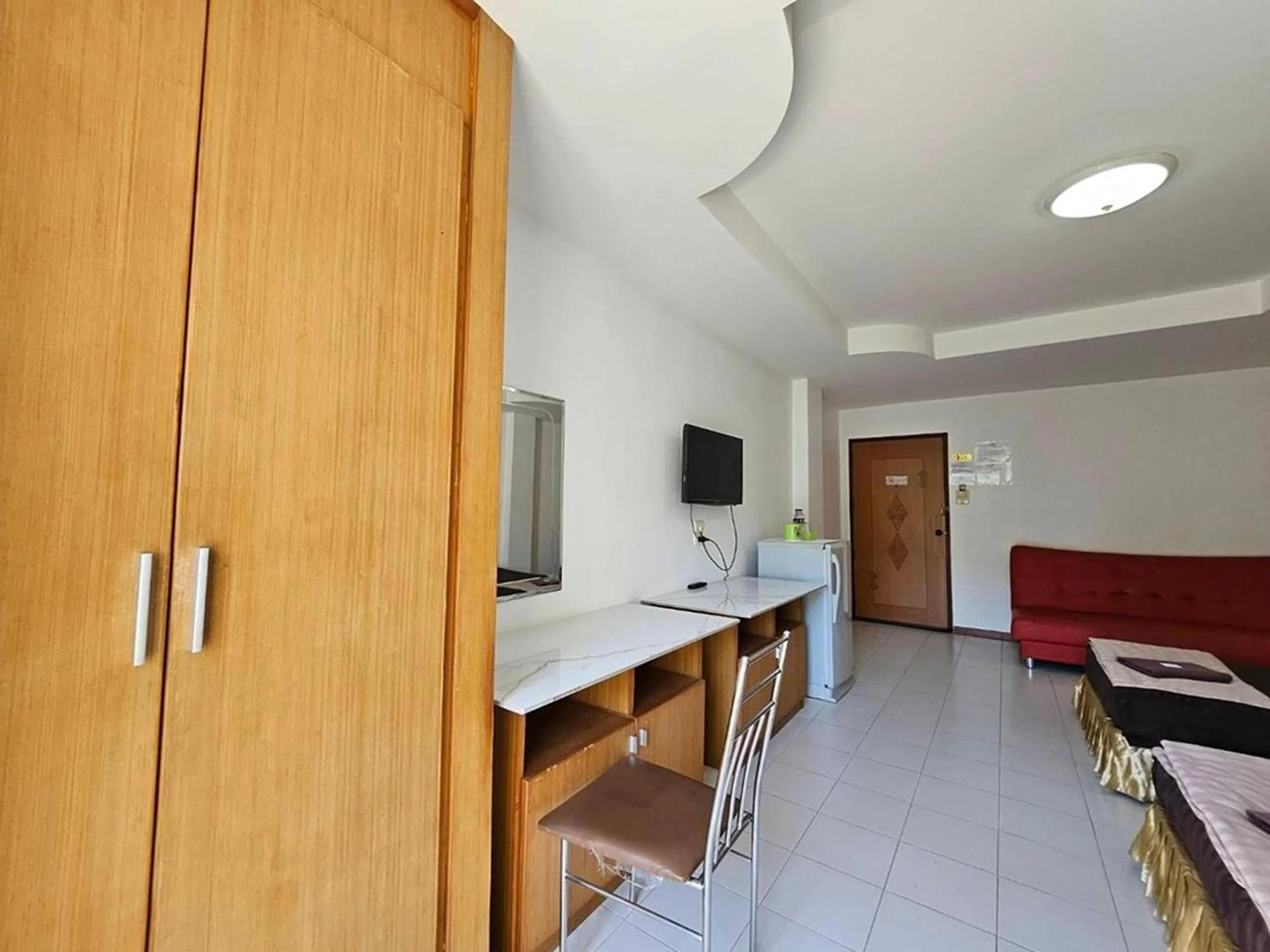 Bedroom, Bed in BT Grand Condotel