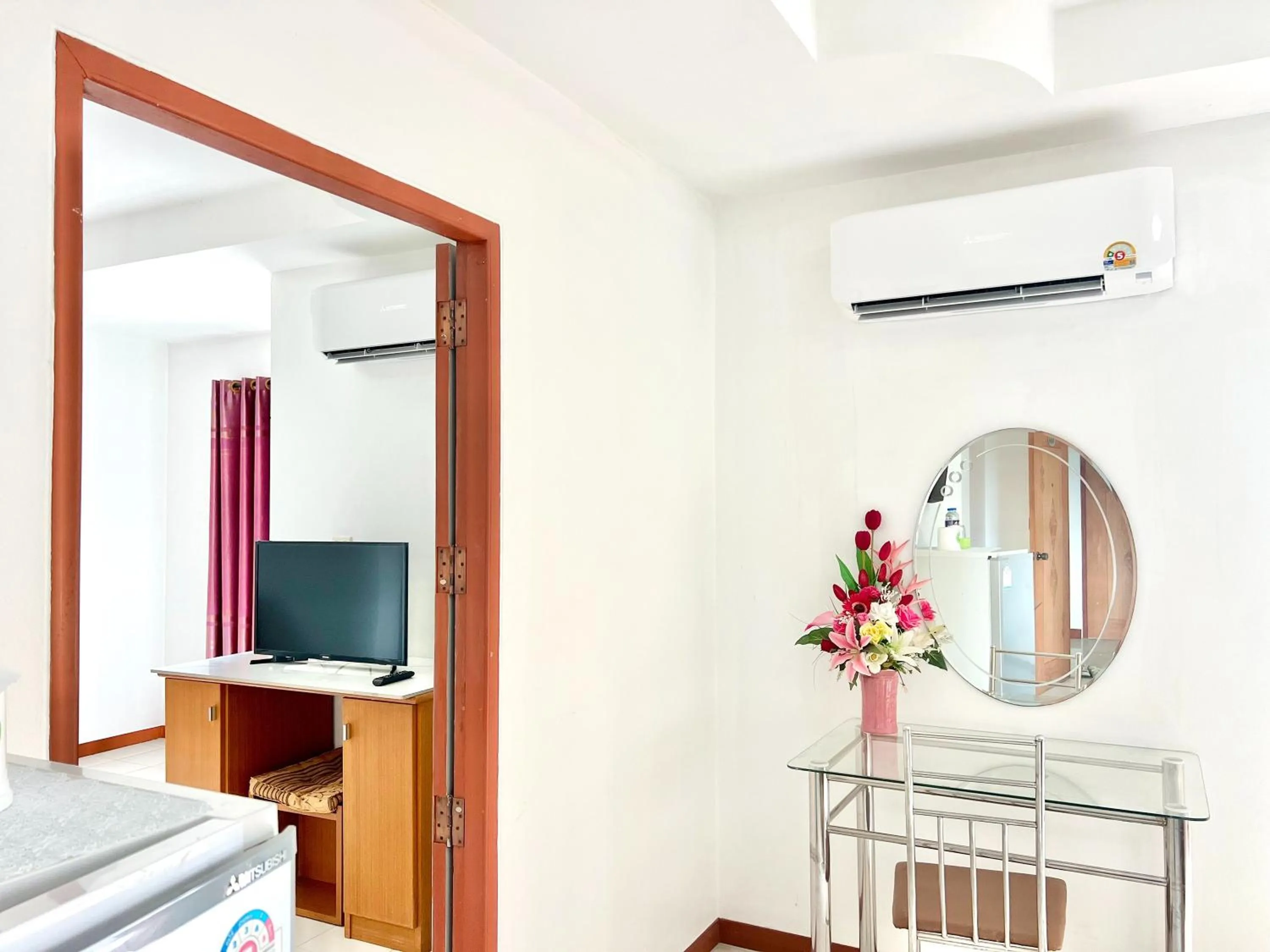 Photo of the whole room in BT Grand Condotel