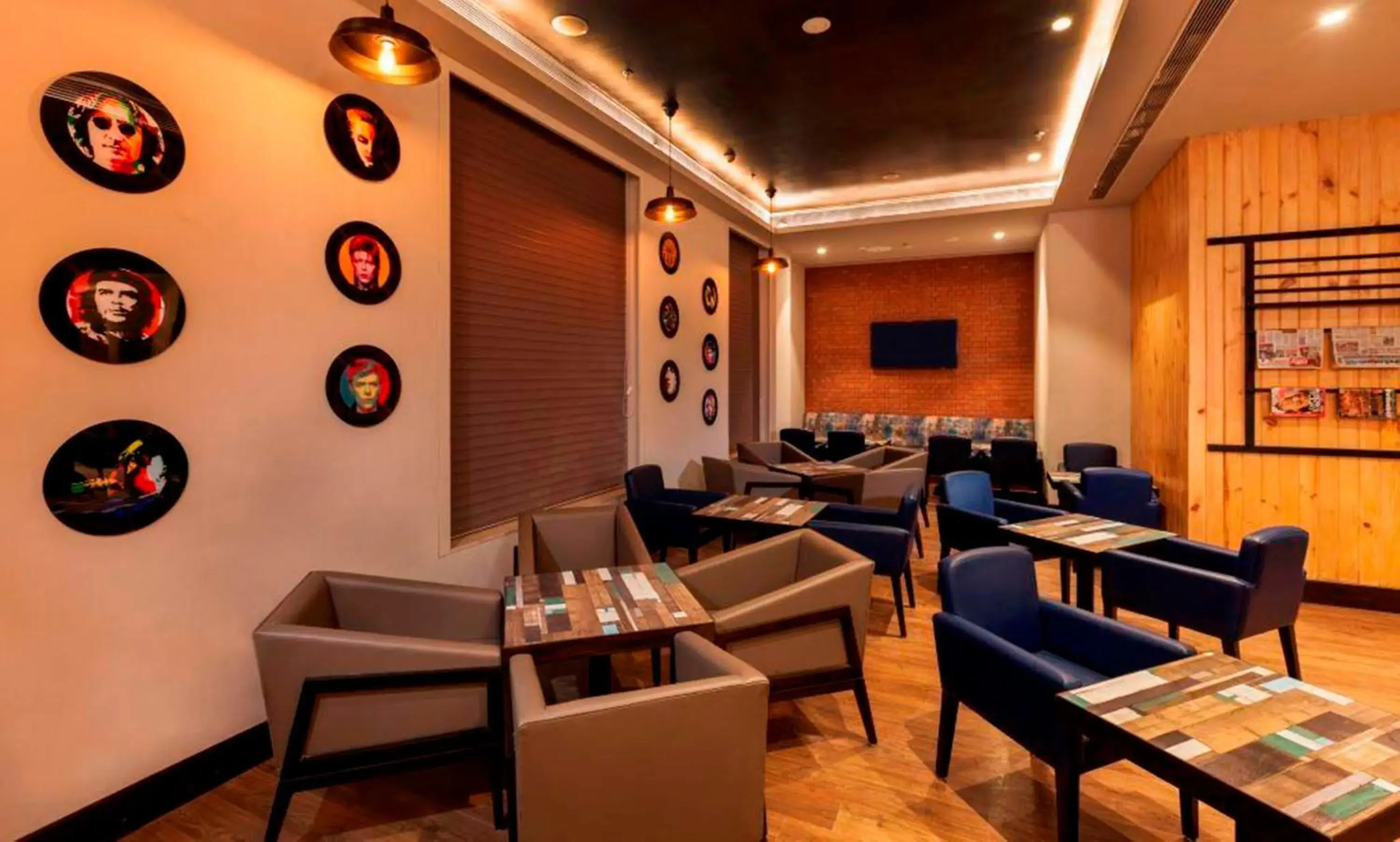 Lounge or bar in Lemon Tree Hotel Lucknow Lounge or bar in Lemon Tree Hotel Lucknow