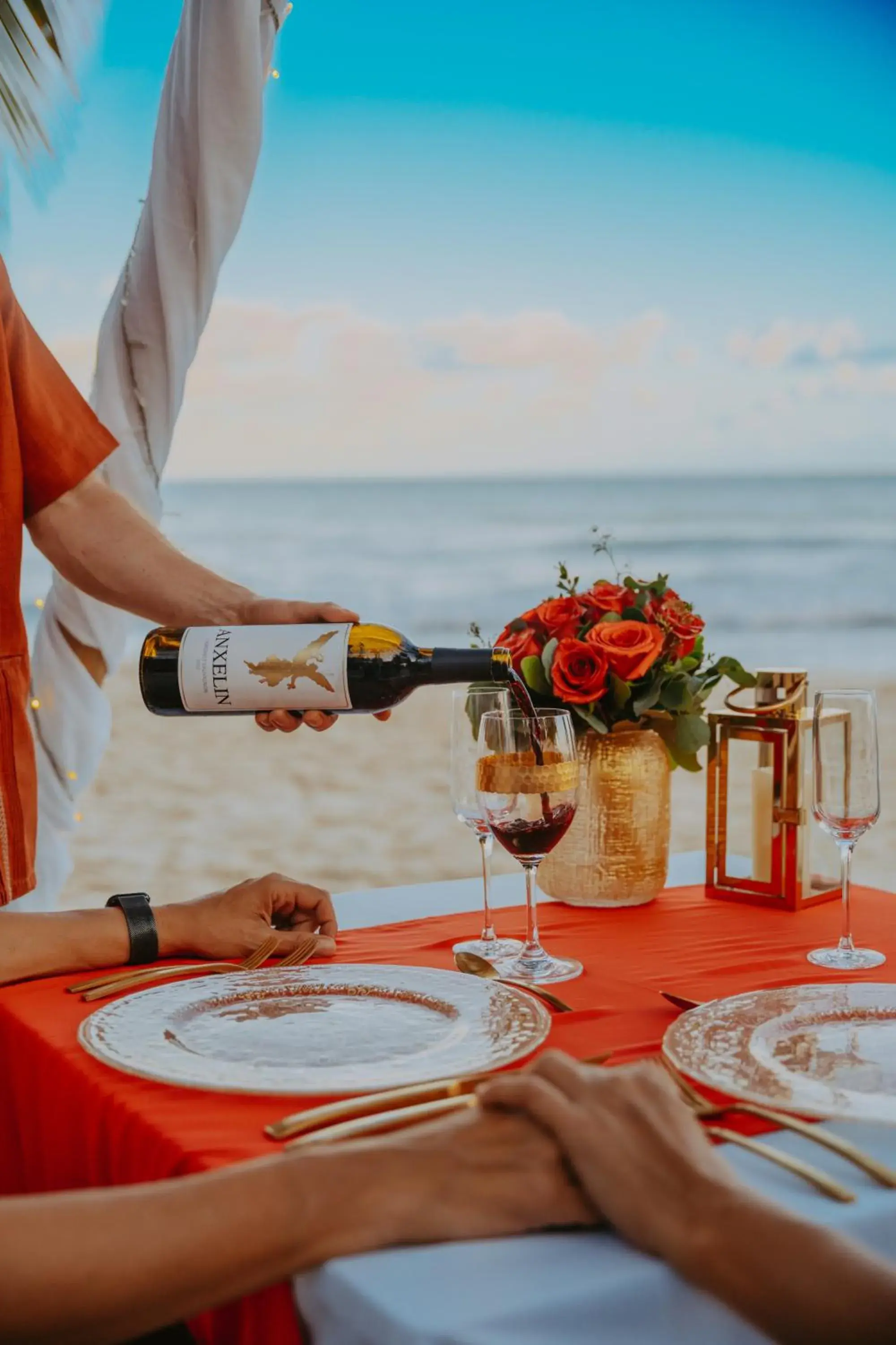 Restaurant/places to eat in Petit Lafitte Beach Front Hotel & Bungalows Restaurant/places to eat in Petit Lafitte Beach Front Hotel & Bungalows