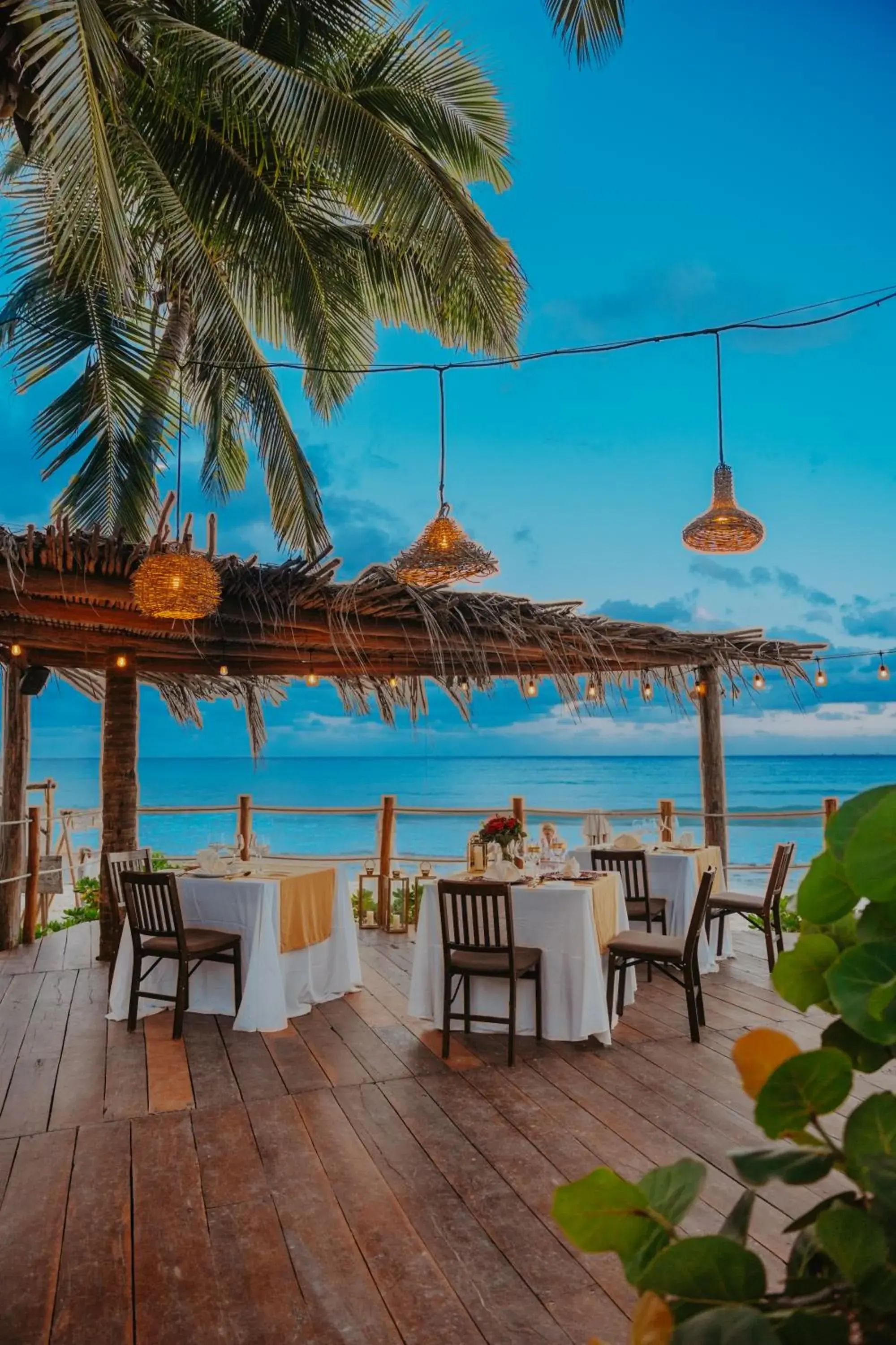 Restaurant/places to eat in Petit Lafitte Beach Front Hotel & Bungalows Restaurant/places to eat in Petit Lafitte Beach Front Hotel & Bungalows