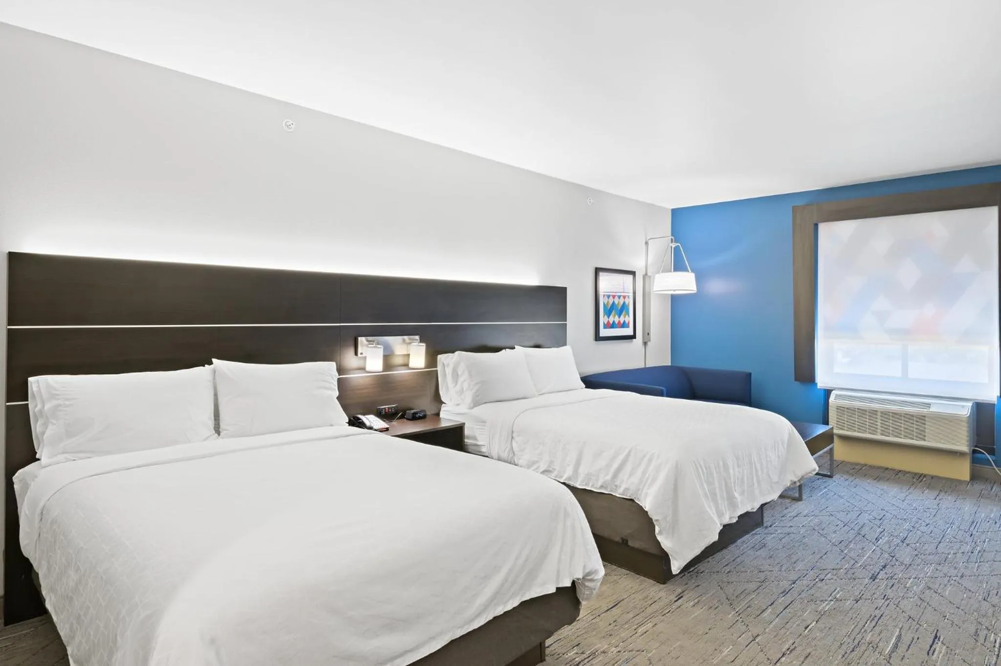 Photo of the whole room, Bed in Holiday Inn Express & Suites White Hall by IHG