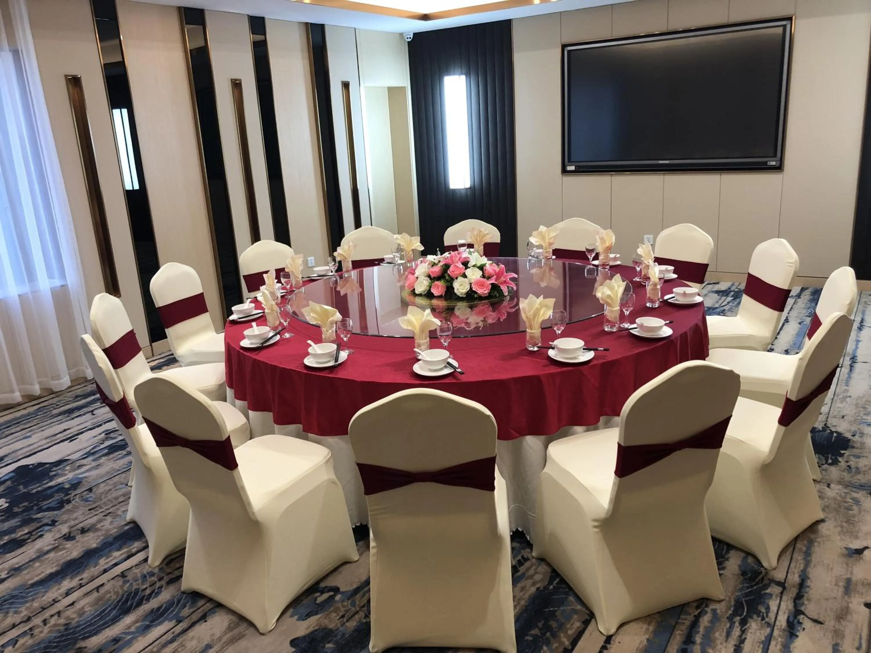 Meeting/conference room in Holiday Inn Express Chengdu Tianhe by IHG