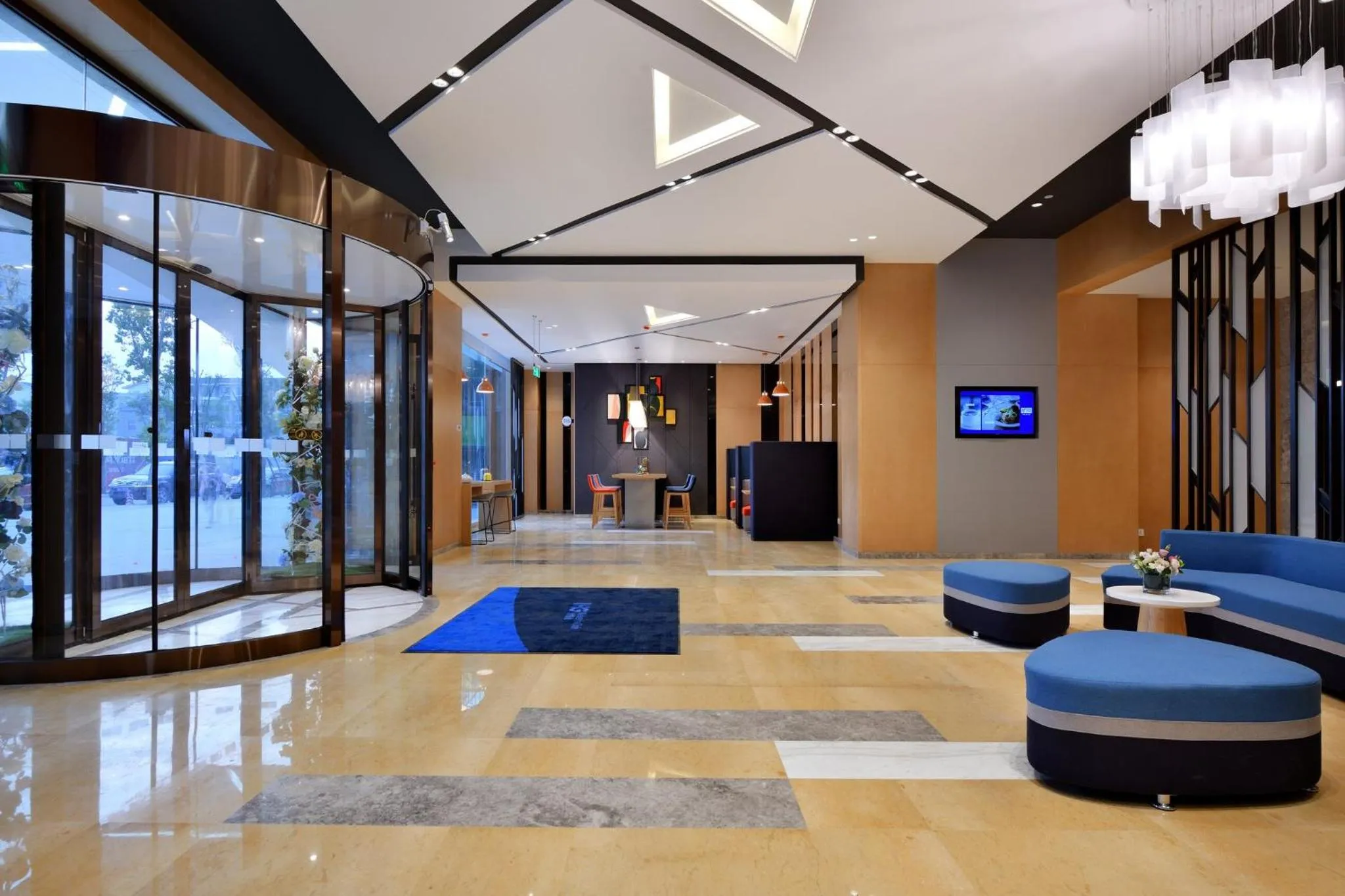 Nearby landmark in Holiday Inn Express Chengdu Tianhe by IHG