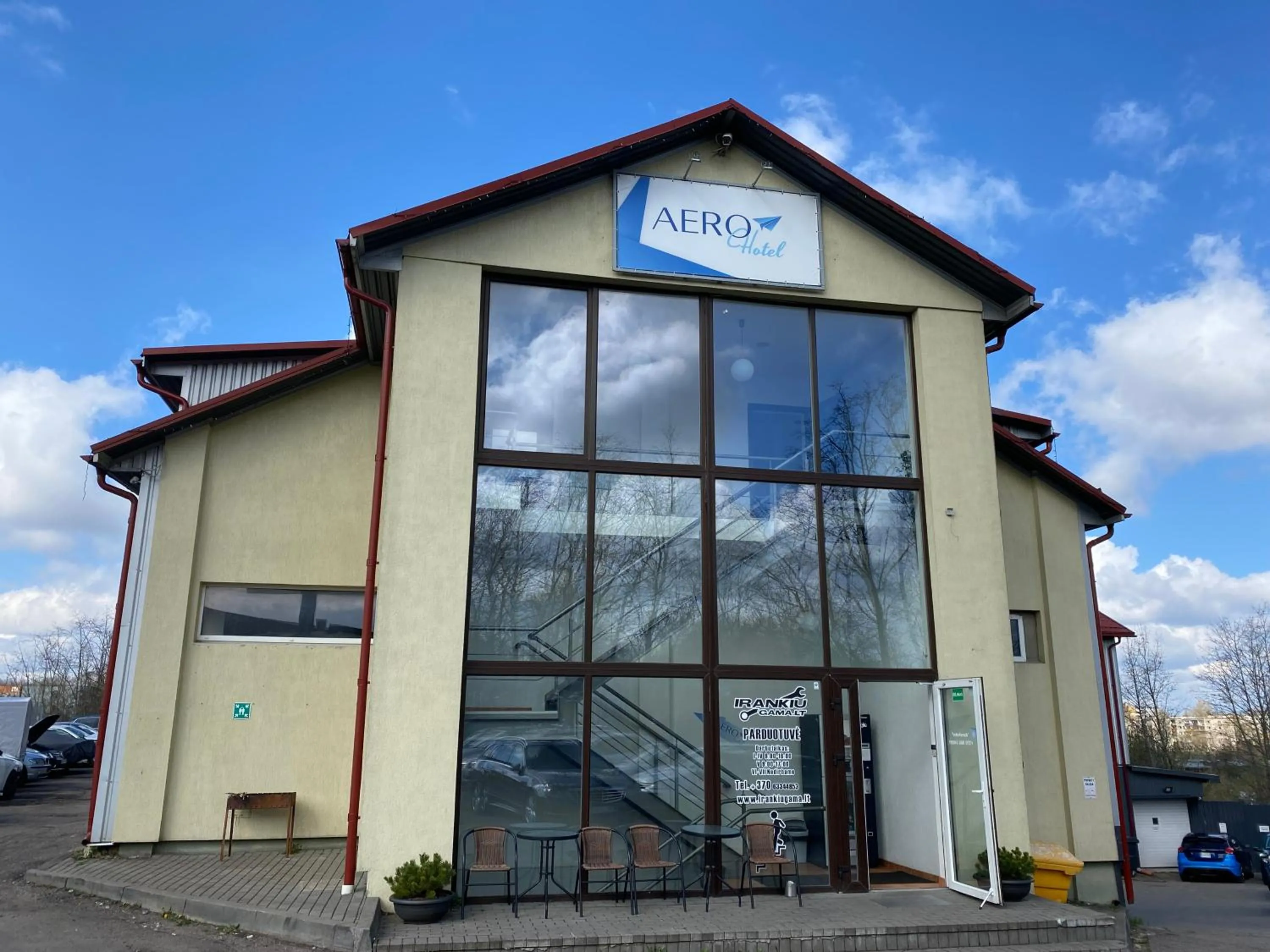 Property building in Aerohotel