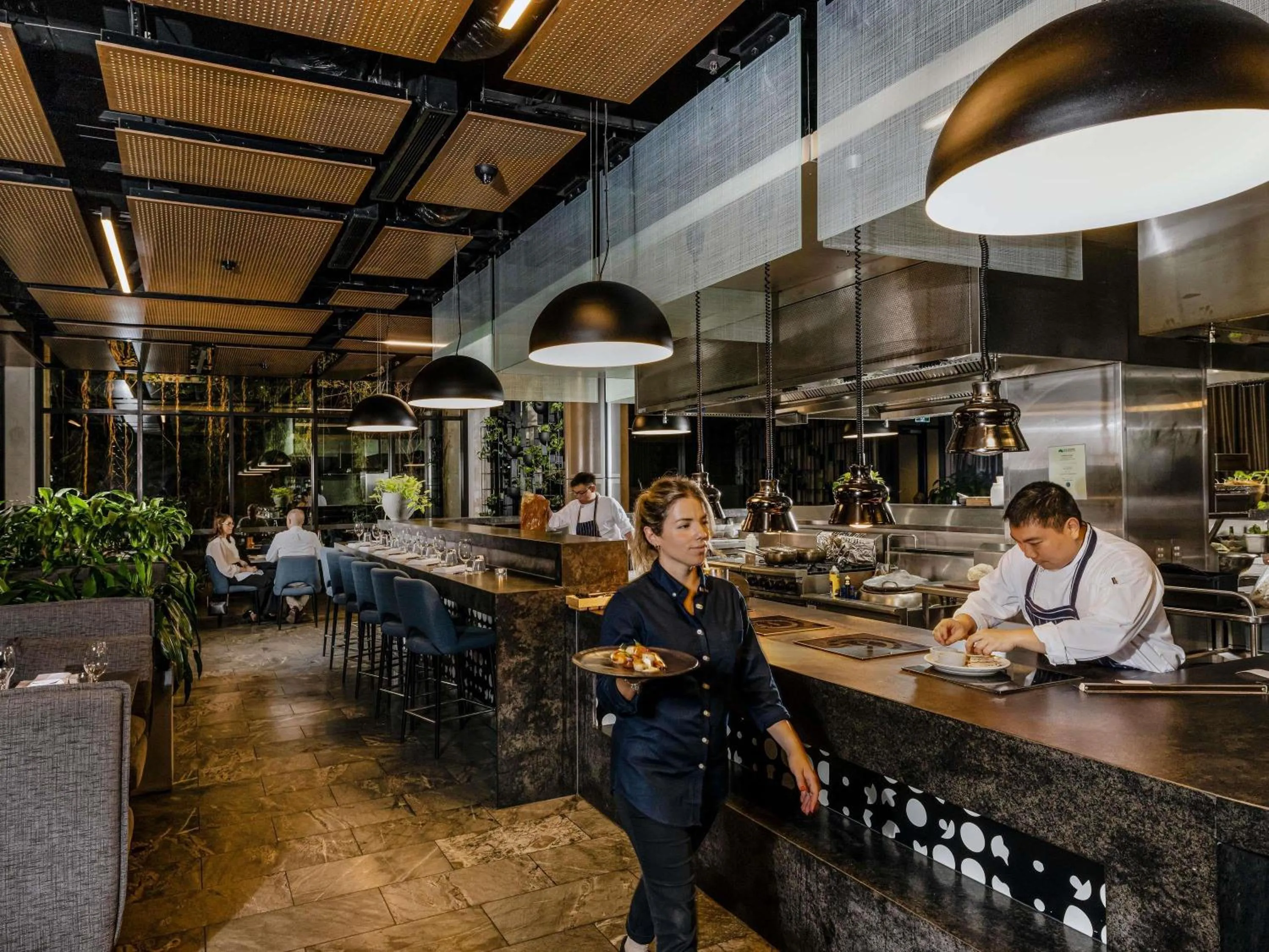 Restaurant/places to eat in Novotel Brisbane South Bank