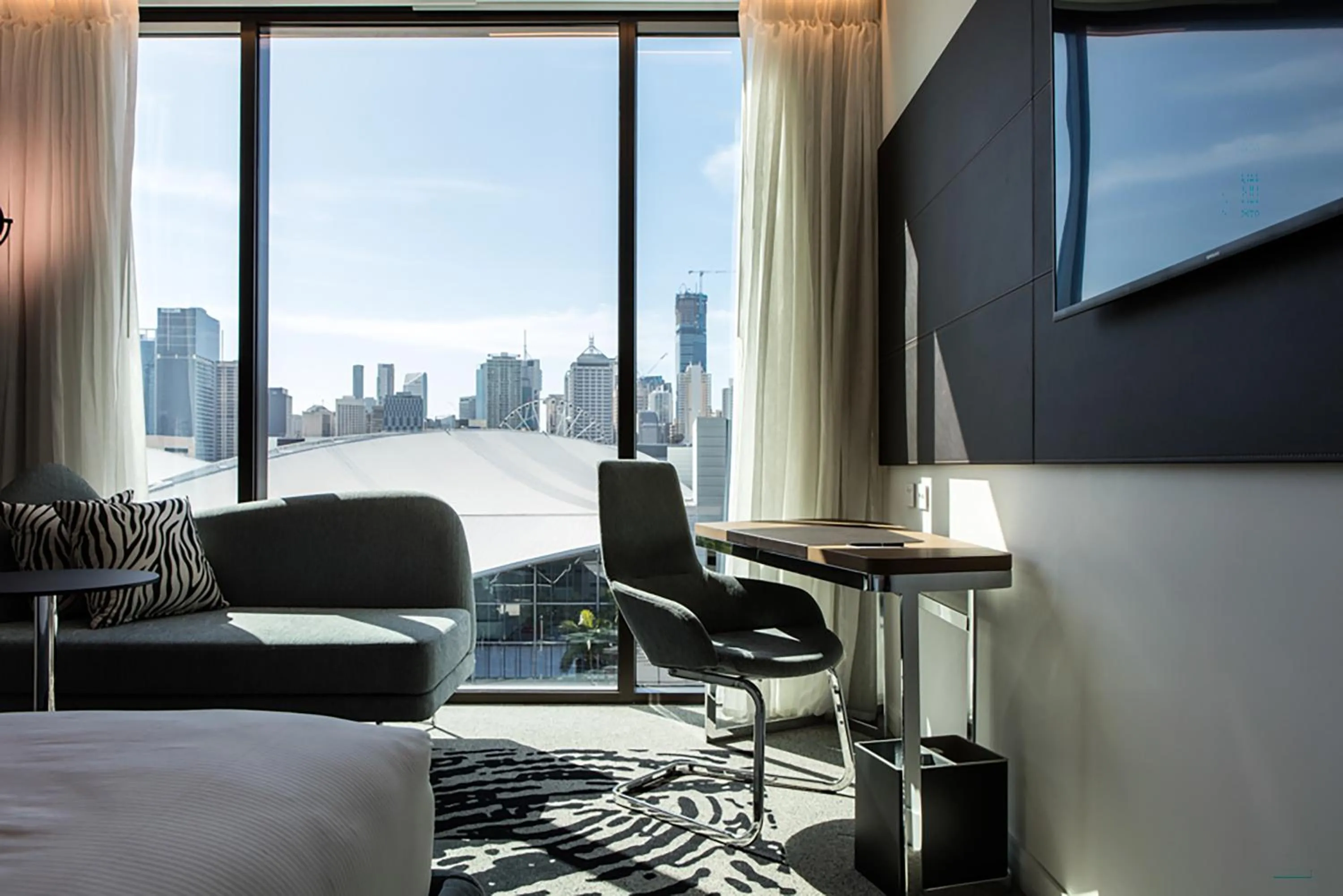 Seating area, Bed in Novotel Brisbane South Bank