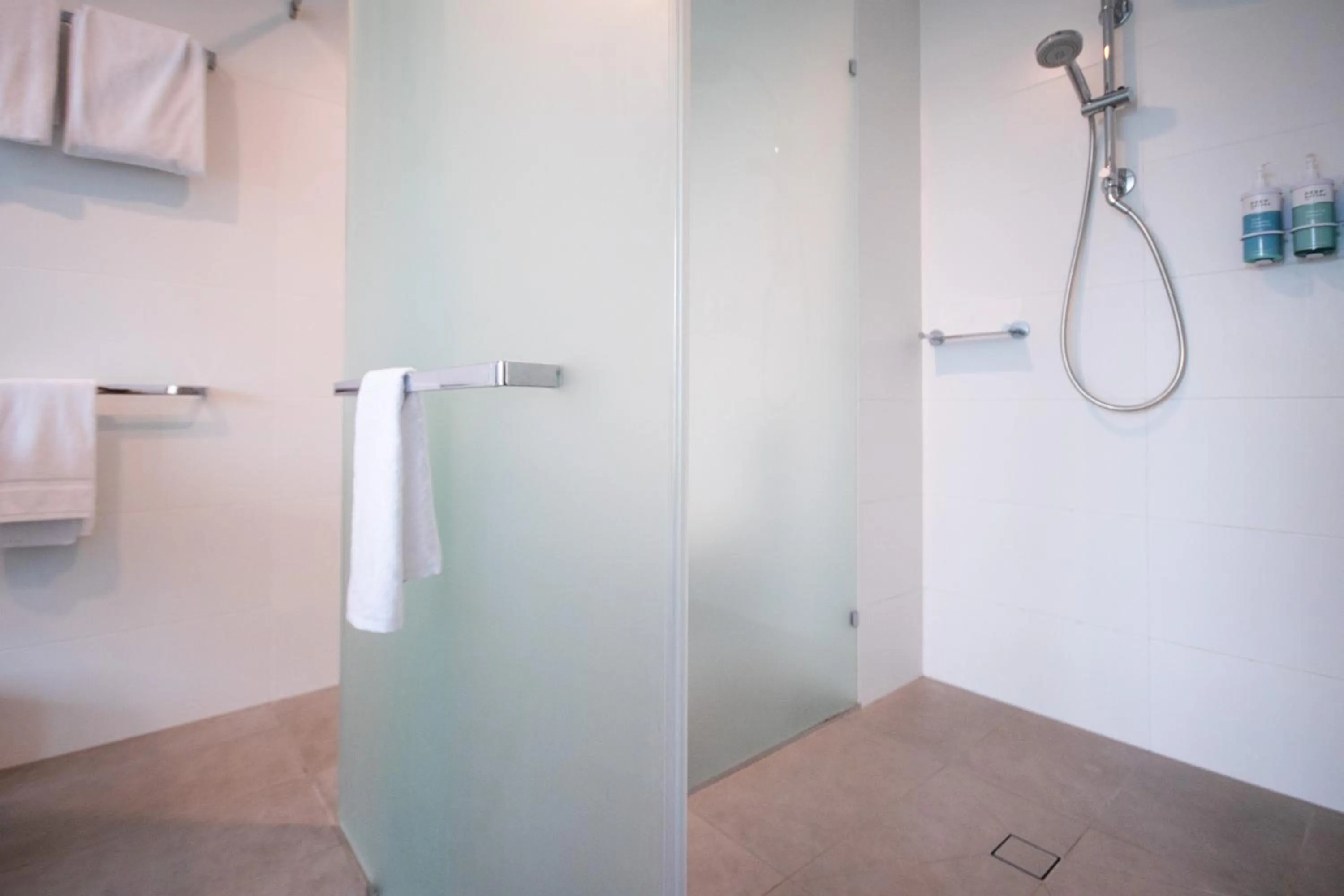 Shower in Novotel Brisbane South Bank