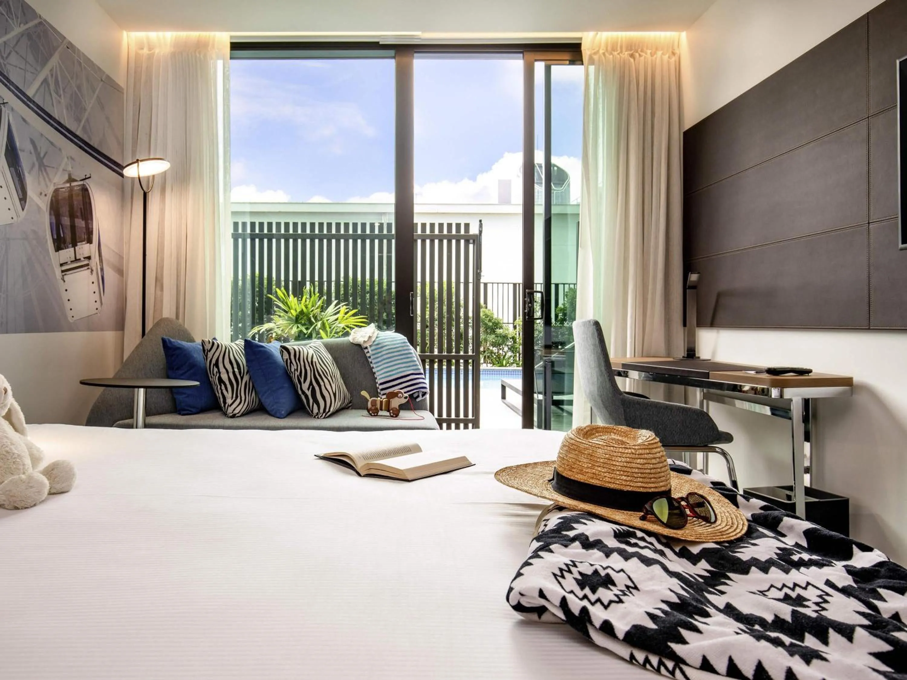 King 'N' Room with Pool Access in Novotel Brisbane South Bank