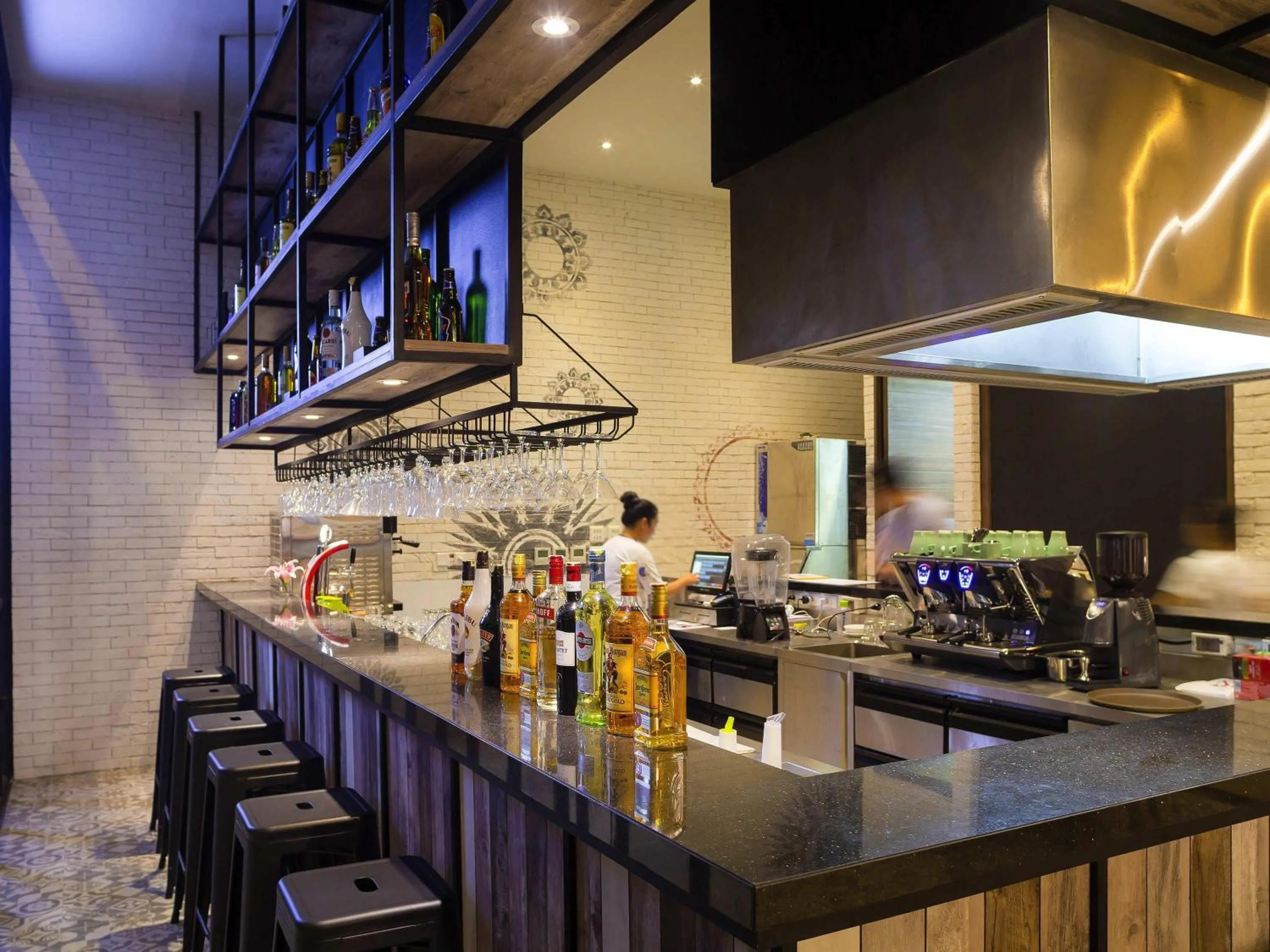 Lounge or bar in ibis Styles Siem Reap