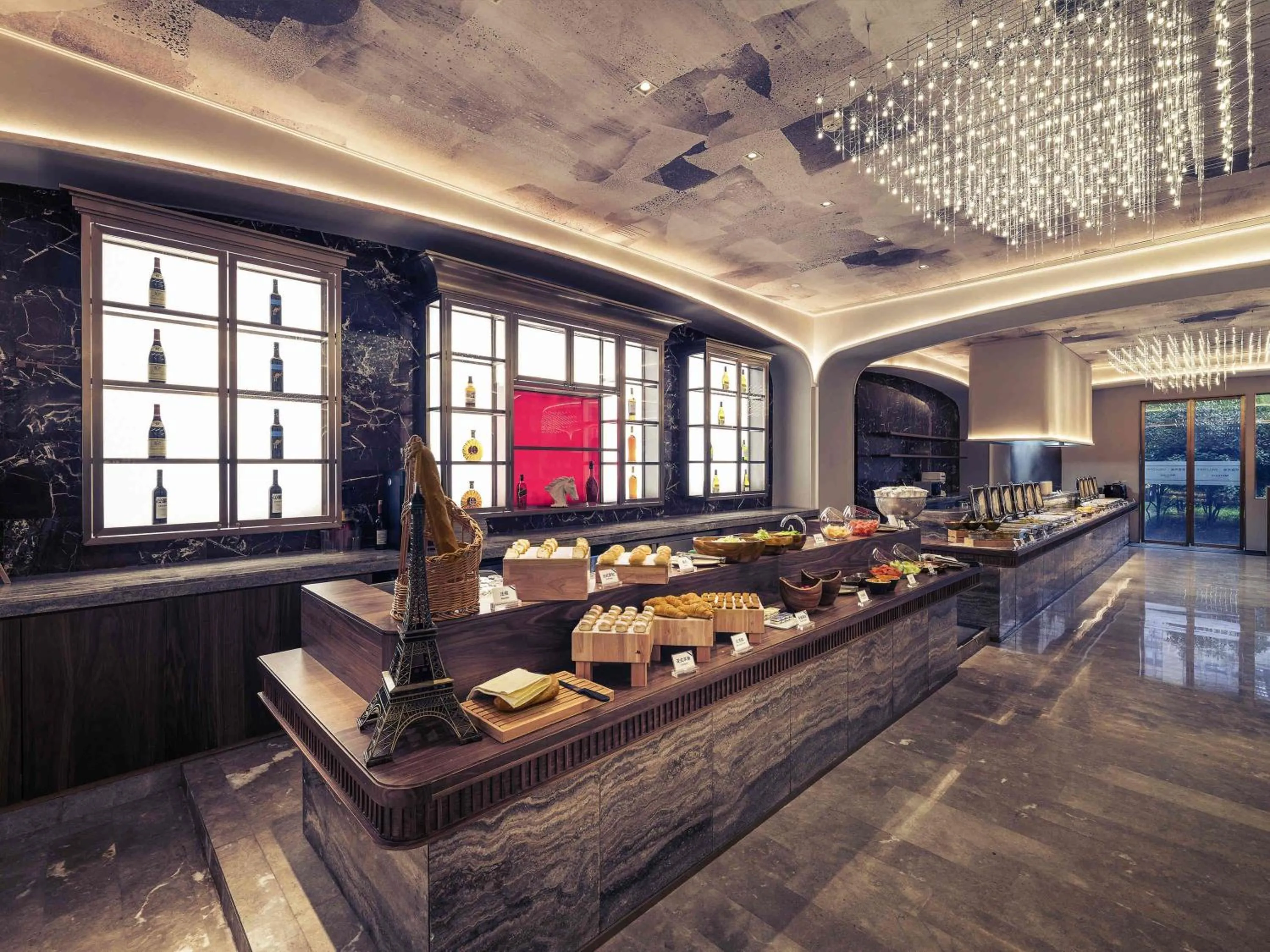 Property building in Mercure Shanghai Hongqiao SOHO