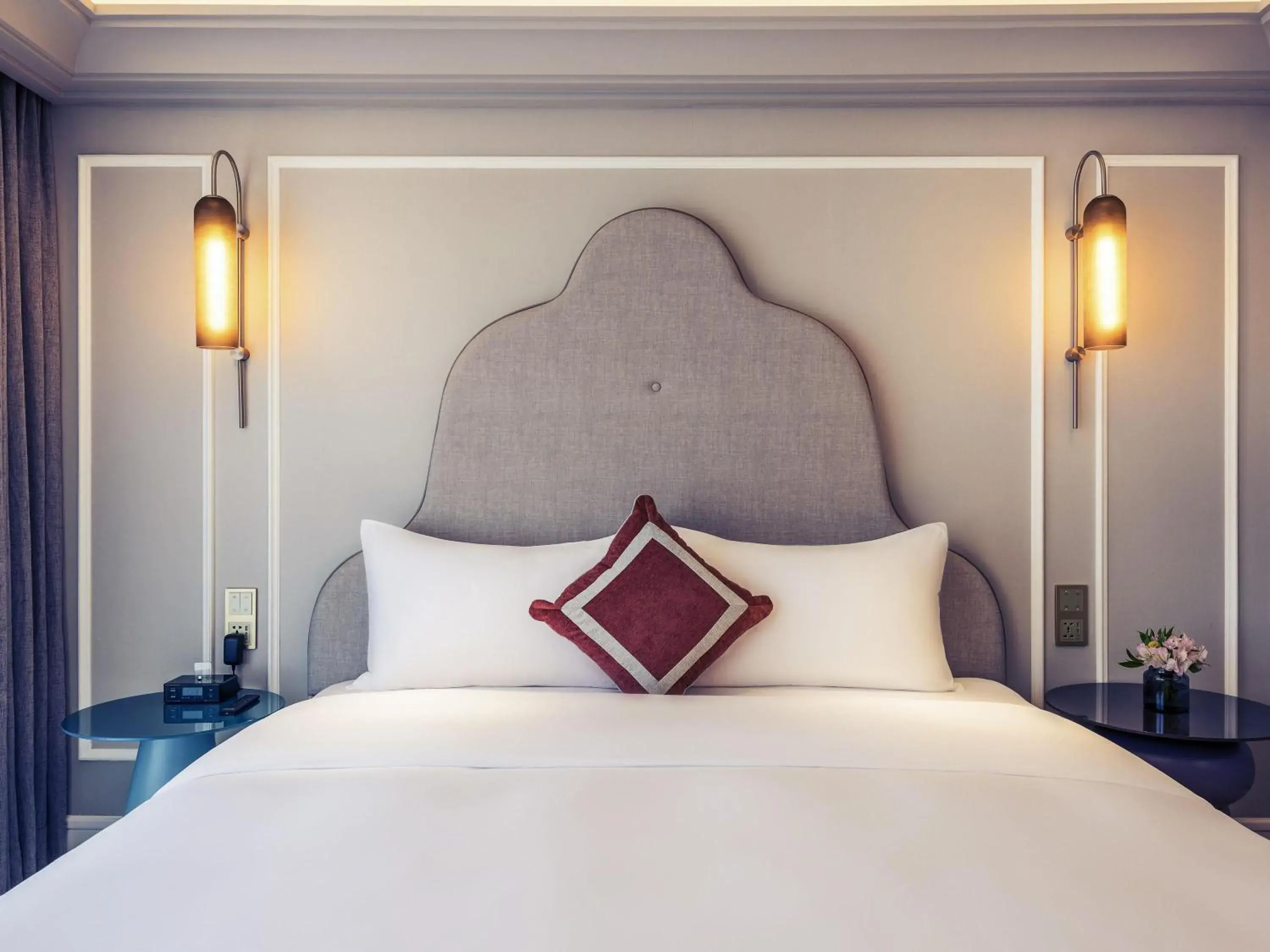 Superior King Room in Mercure Hangzhou West Lake Superior King Room in Mercure Hangzhou West Lake