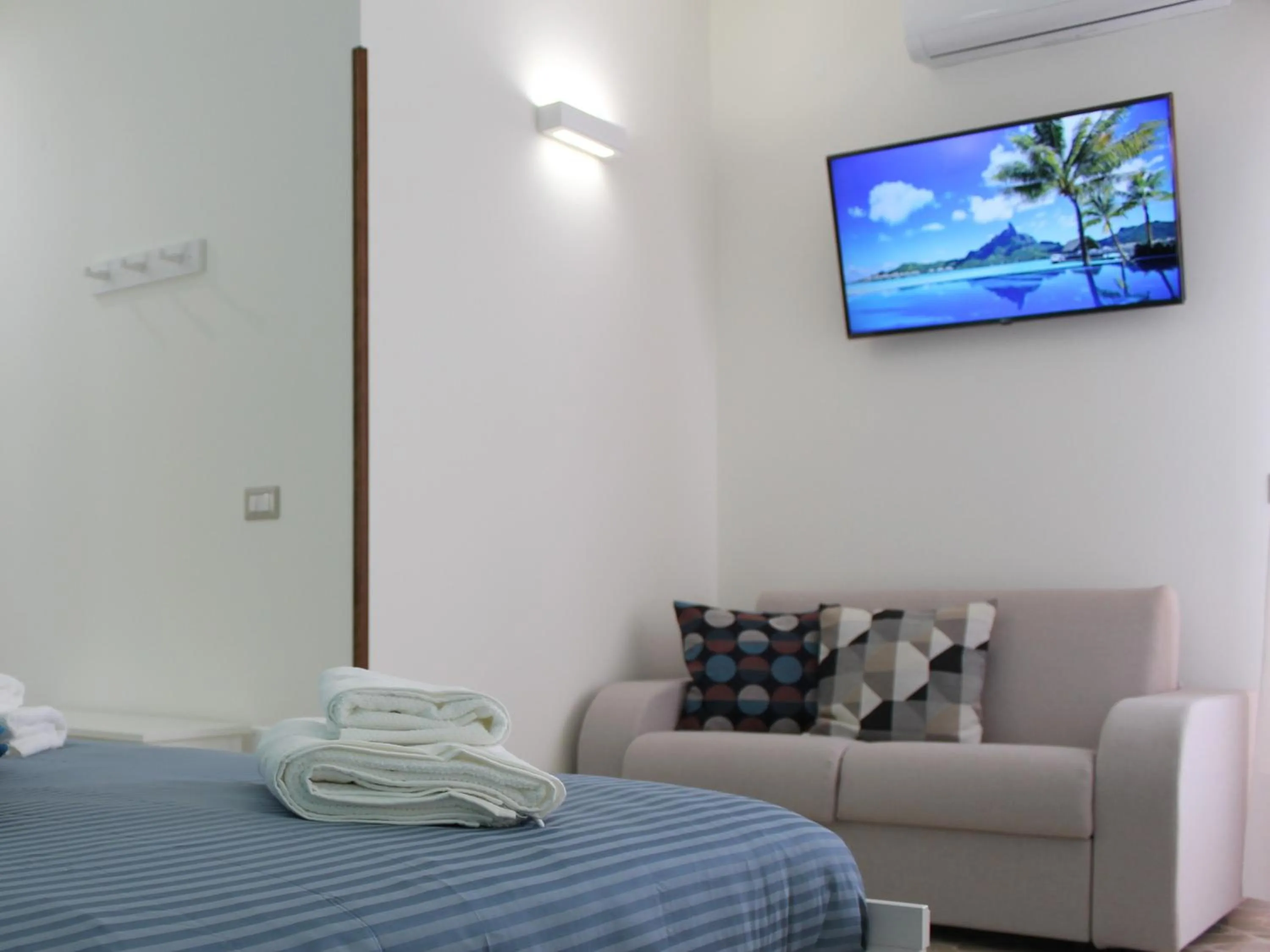 Bedroom, Bed in La Chiave Rossa B&B