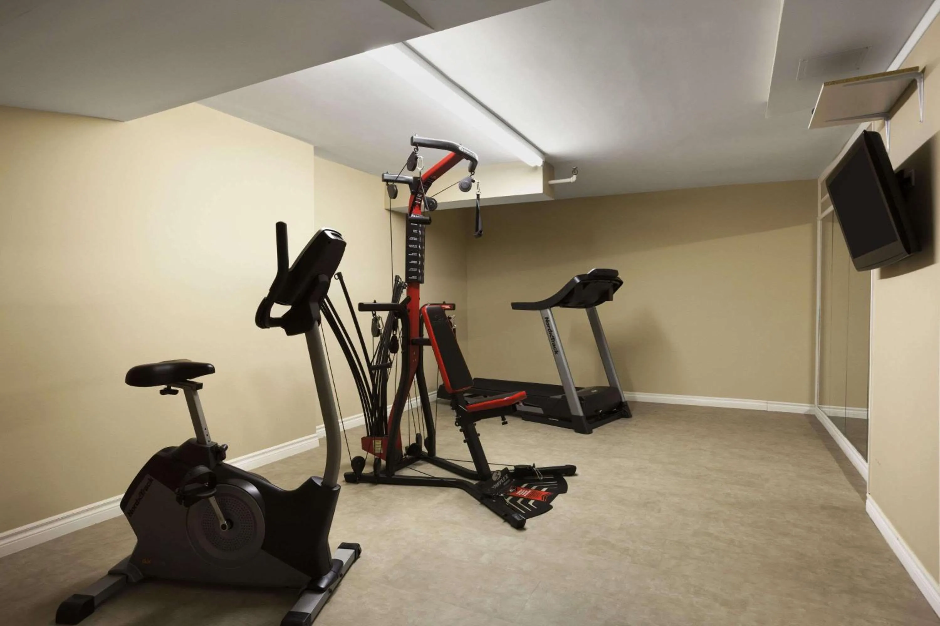 Fitness centre/facilities in Travelodge by Wyndham Kapuskasing