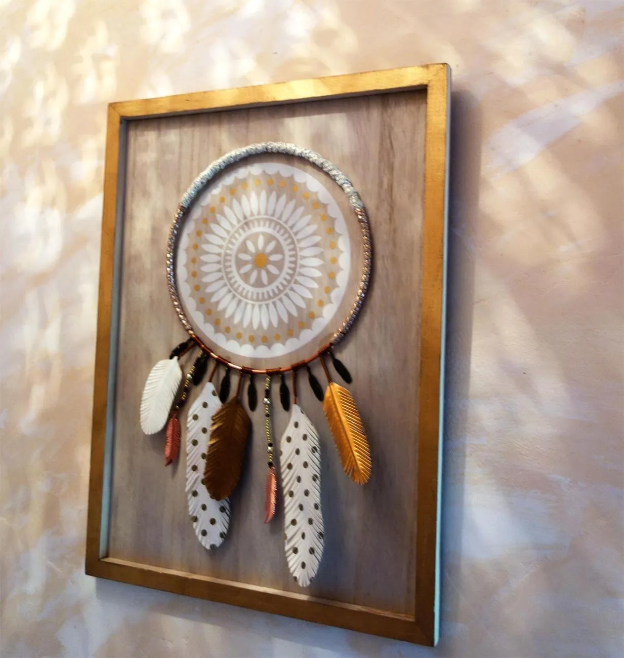 Decorative detail in Les Jardins de Camelot