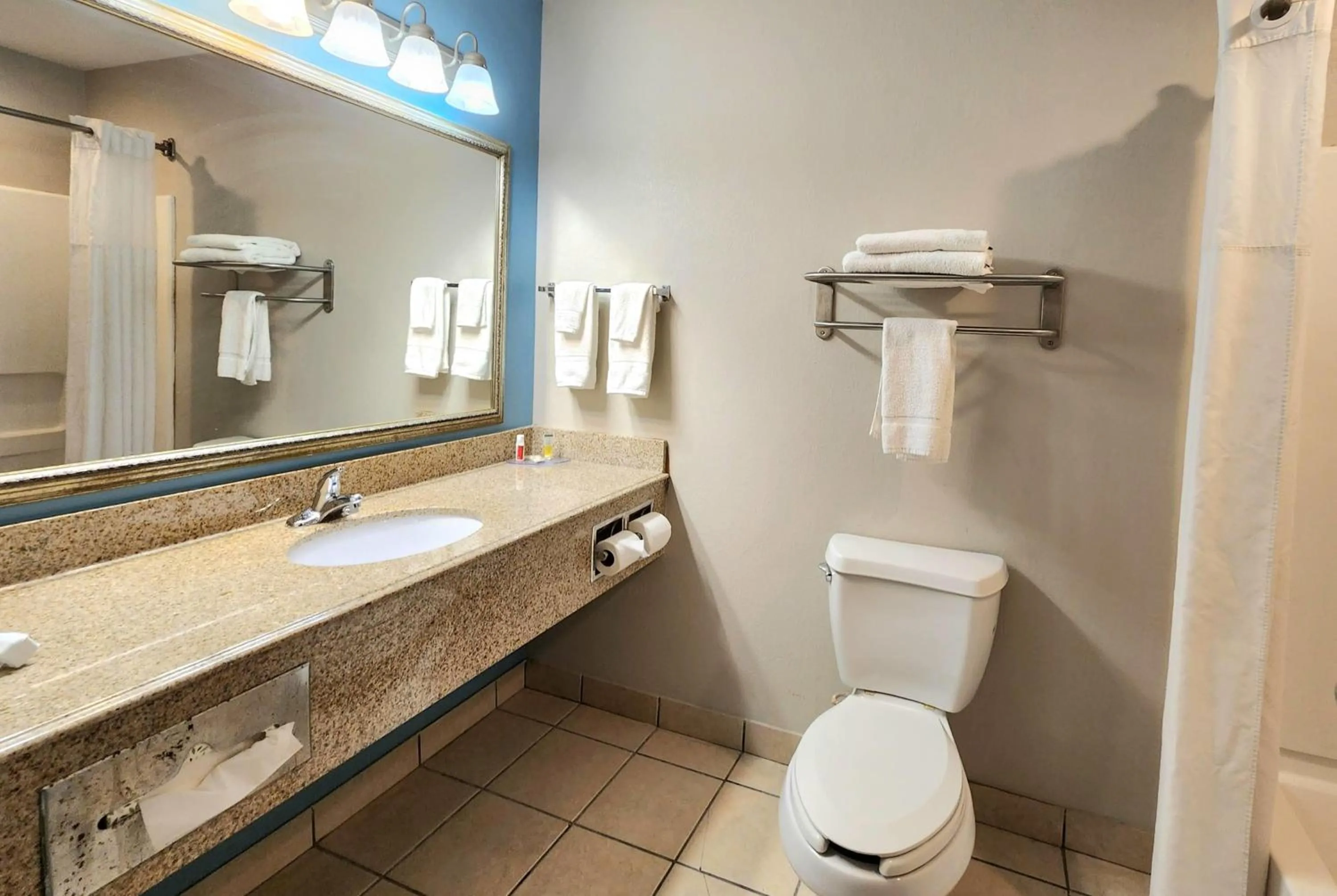 Bathroom in Days Inn & Suites by Wyndham Thibodaux