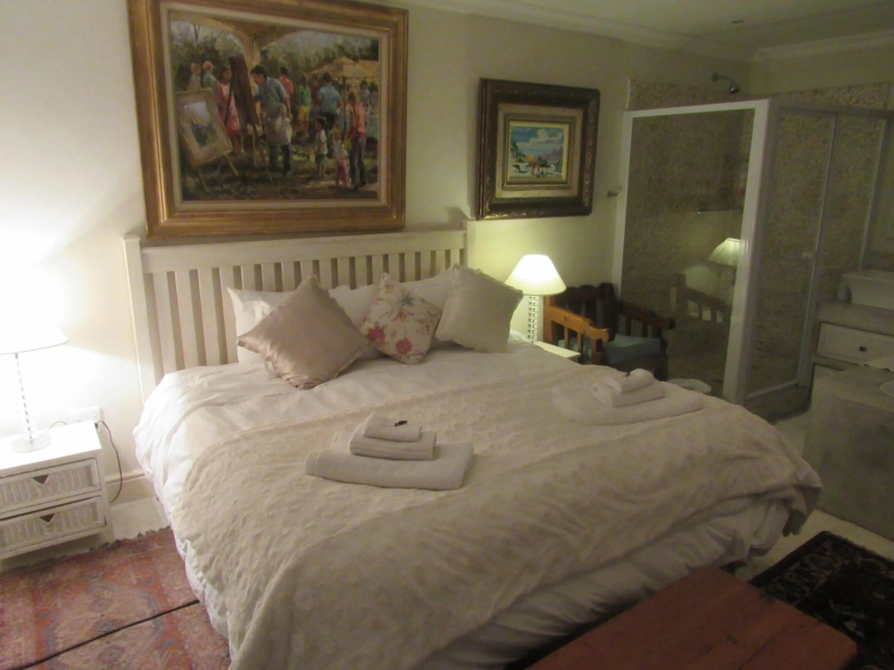 Marlyn and Dolfyn Self Catering