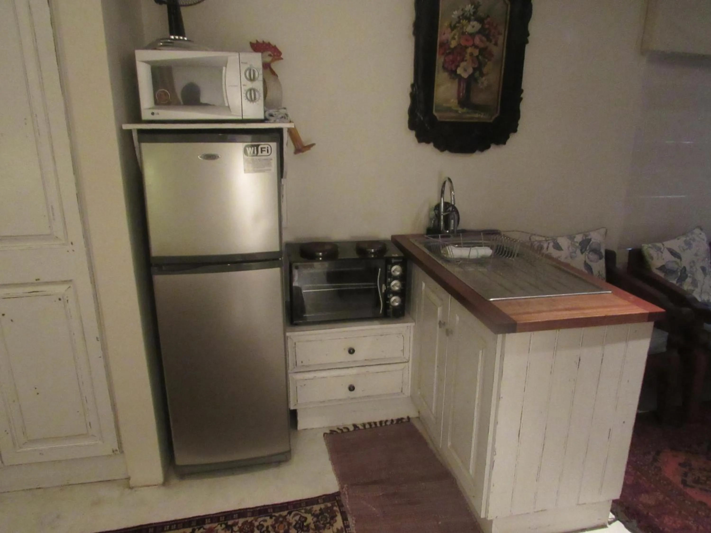 Marlyn and Dolfyn Self Catering