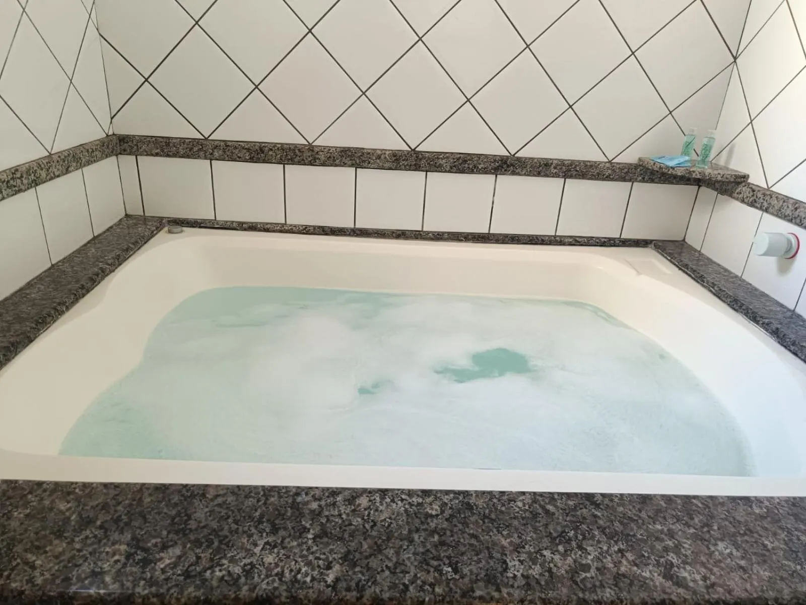 Bath in Hotel GAPH Maringa - Economico Mini Resort