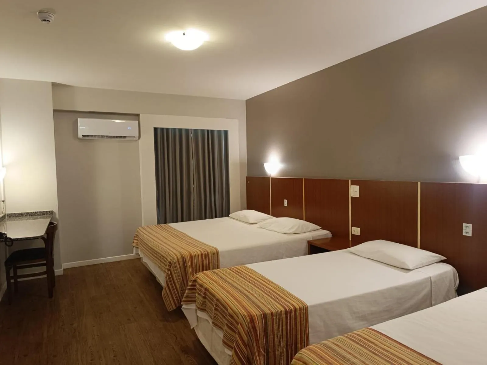 TV and multimedia, Bed in Hotel GAPH Maringa - Economico Mini Resort