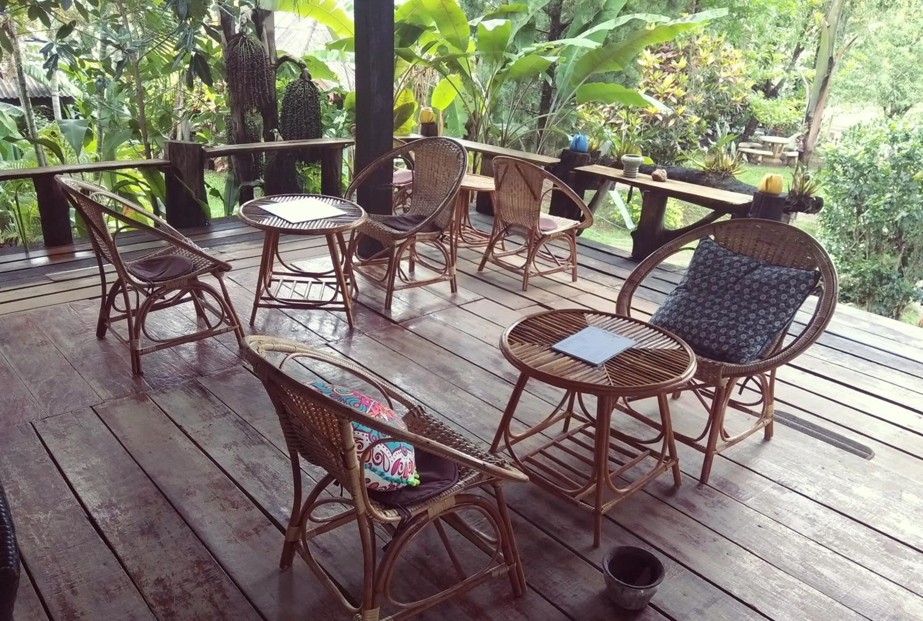 Restaurant/places to eat in Kalm Pai