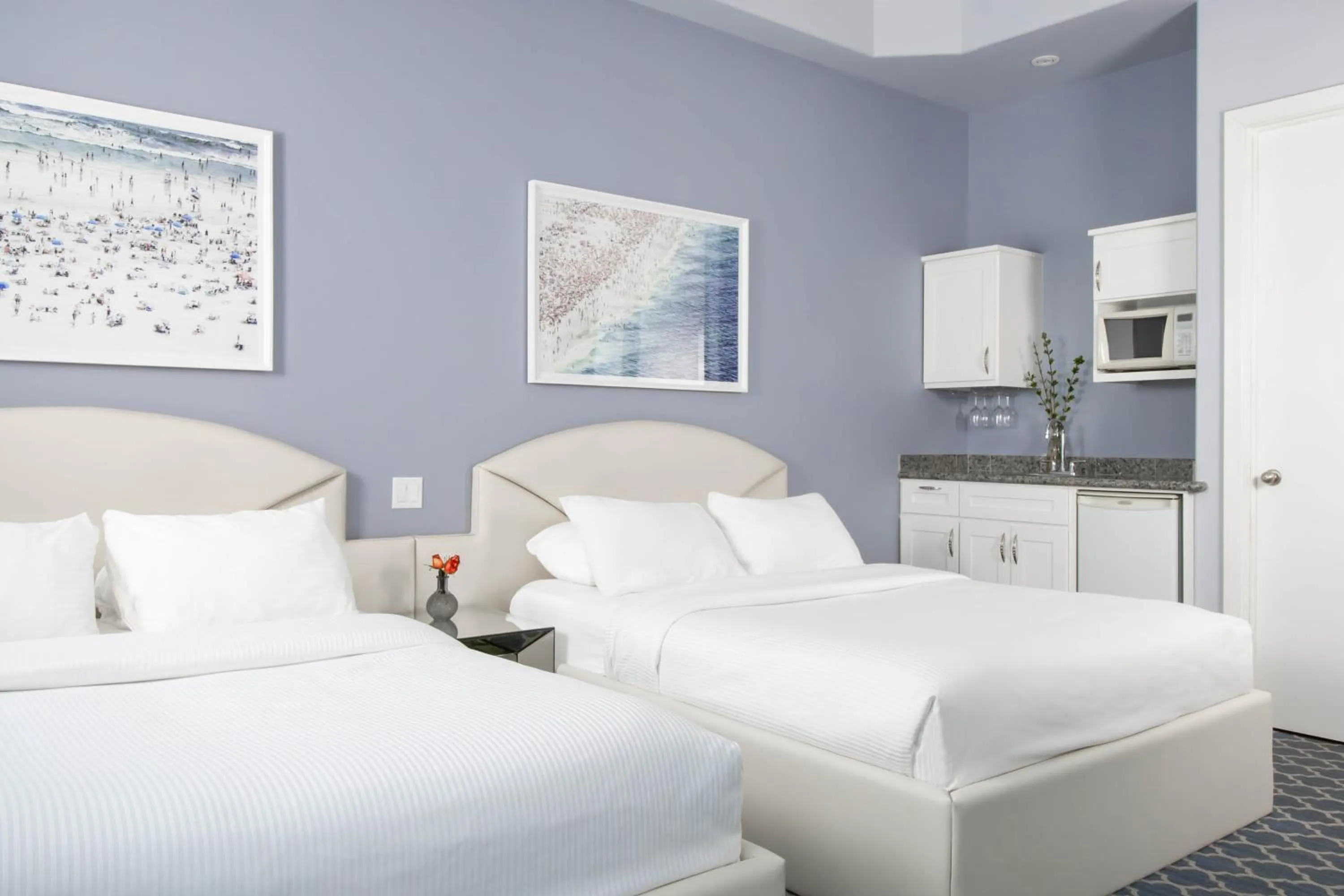 Bed in Retro Suites Hotel