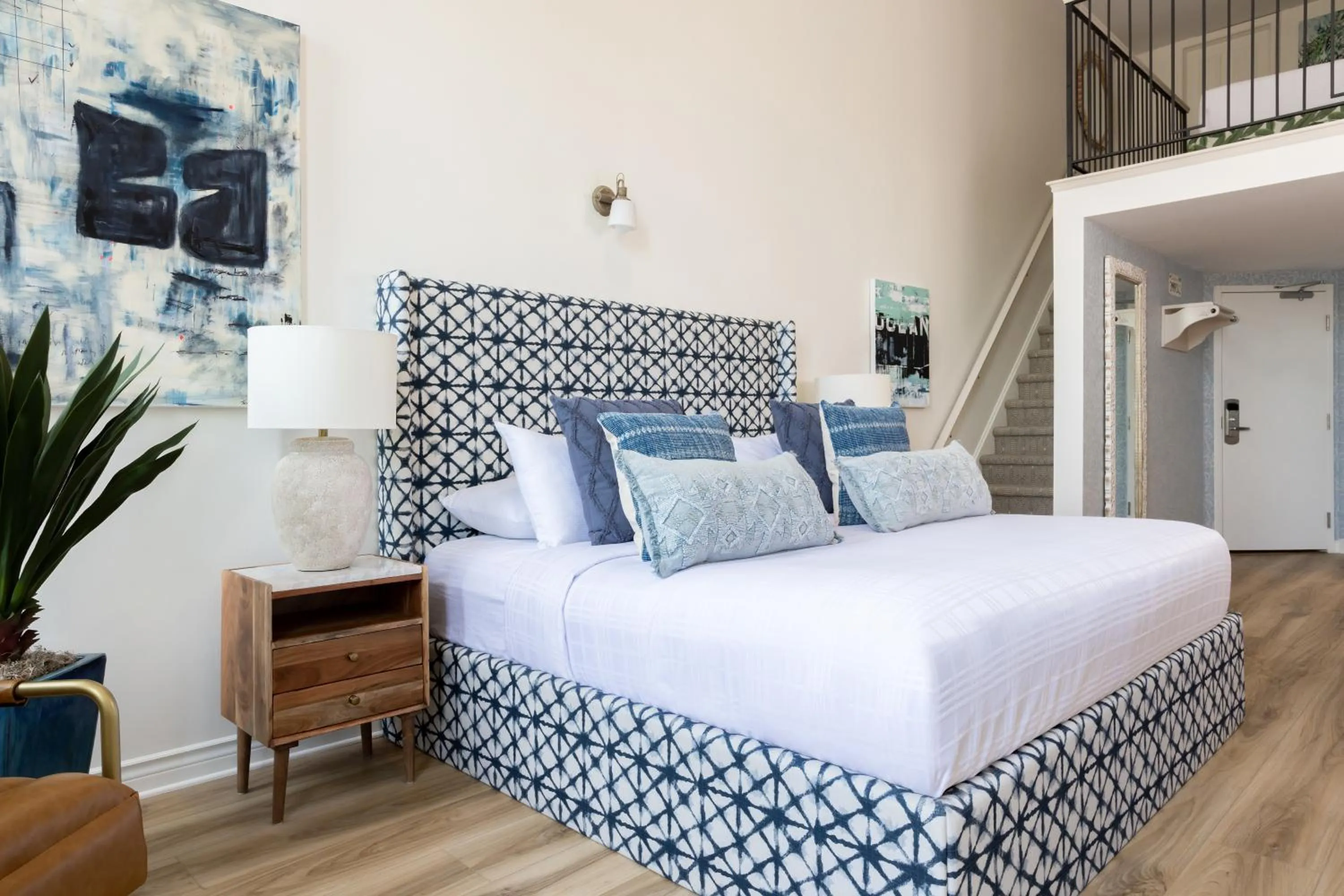 Bed in Retro Suites Hotel