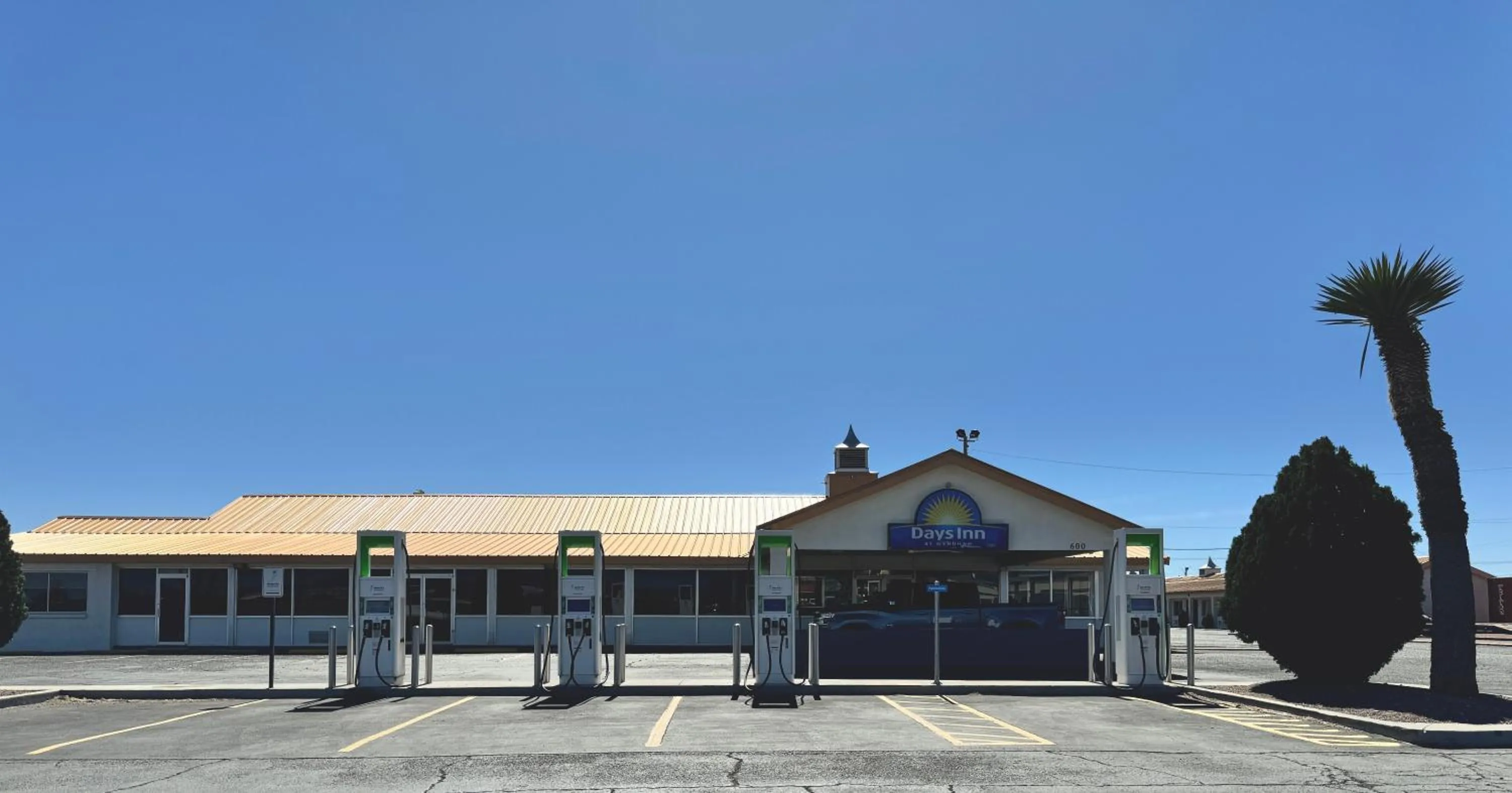 Property building in Days Inn by Wyndham Van Horn TX