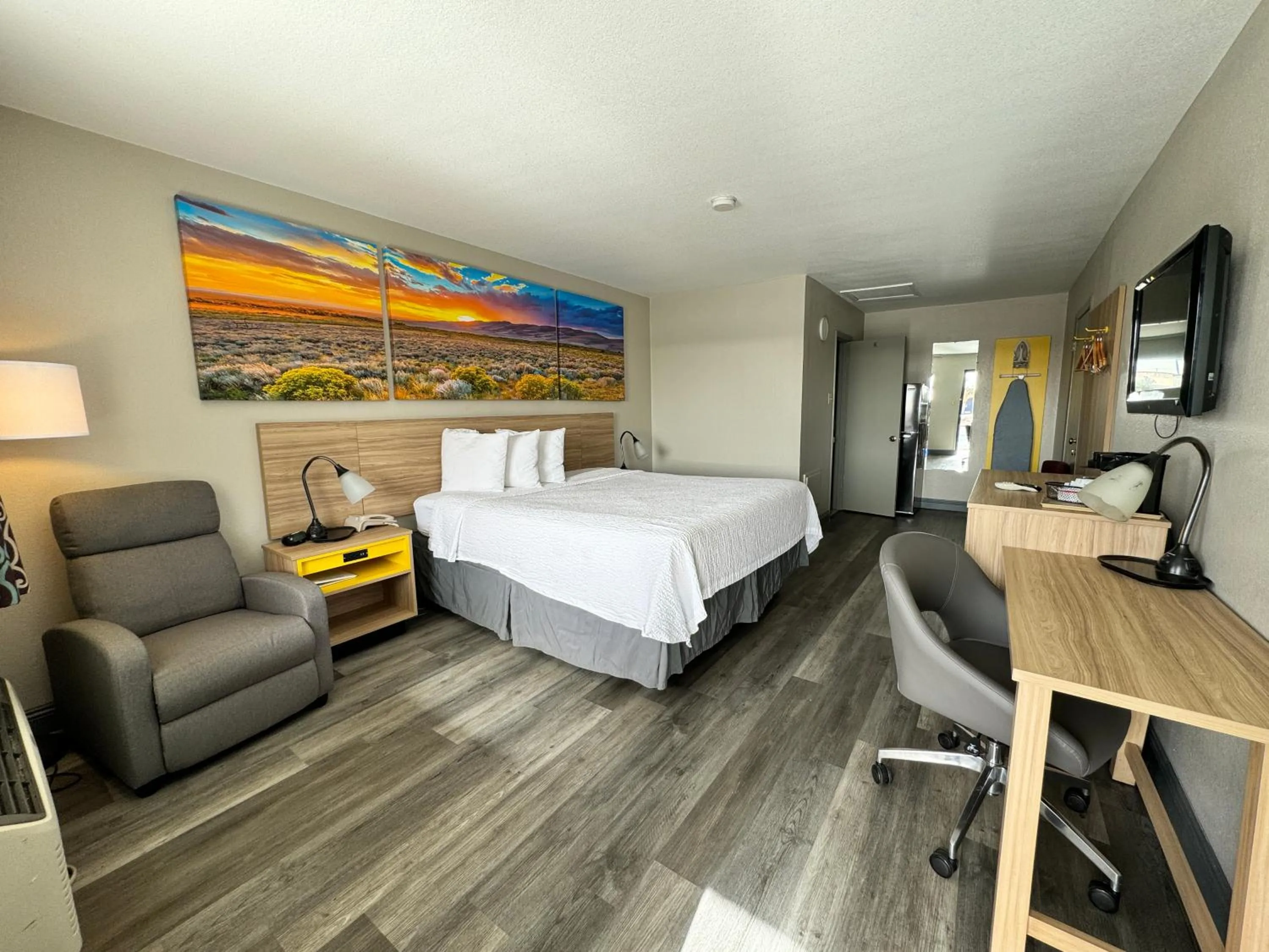 Bed in Days Inn by Wyndham Van Horn TX