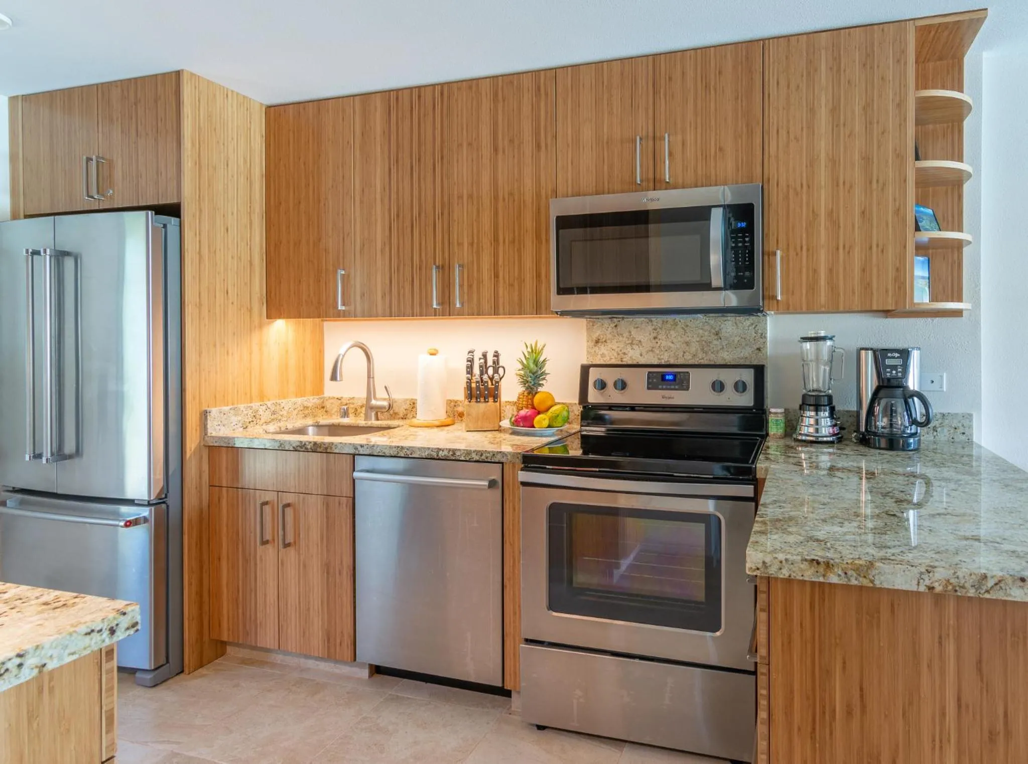 kitchen in Nāpili Surf Beach Resort by Castle