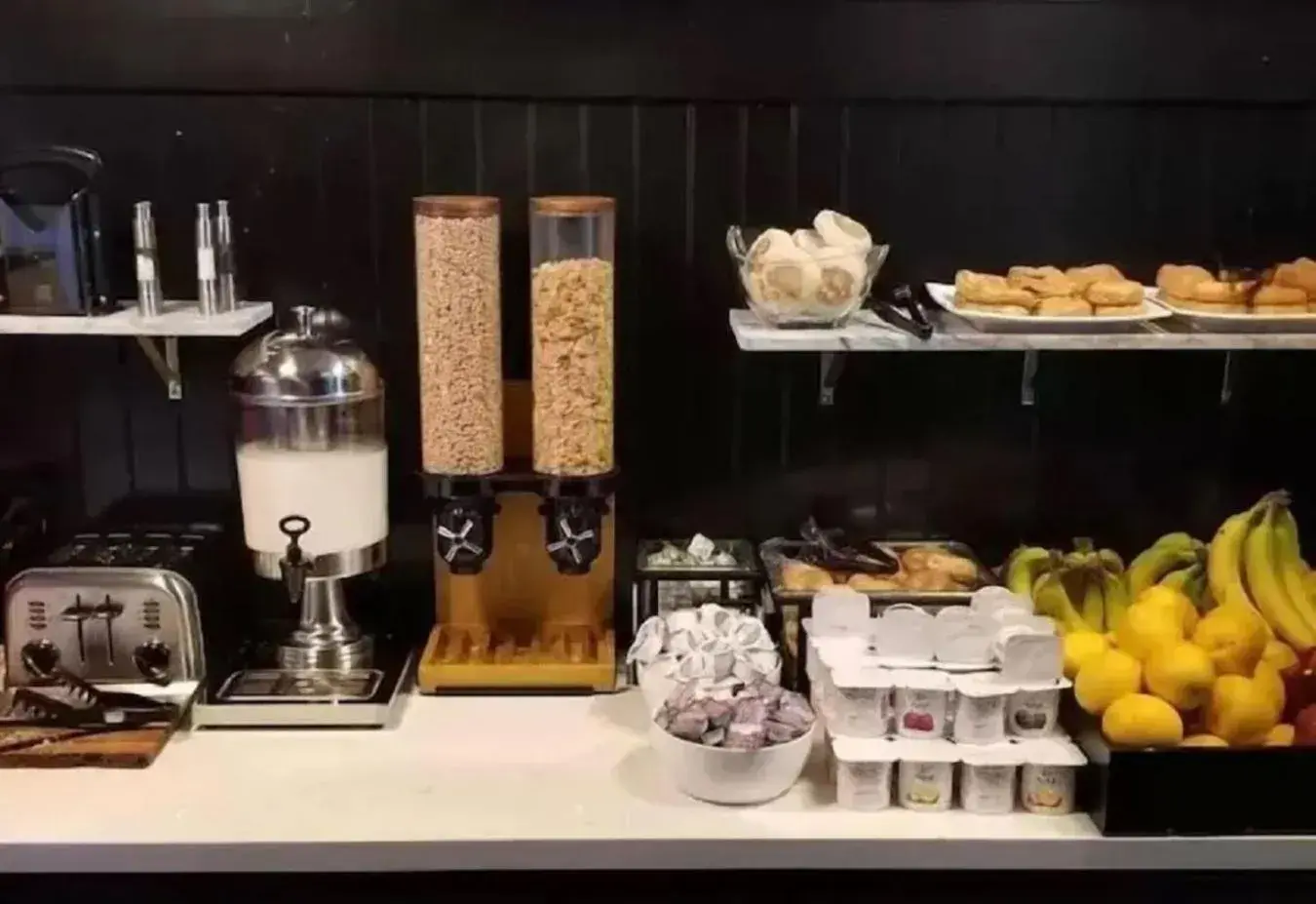 Breakfast in HTL 587, Ascend Hotel Collection Breakfast in HTL 587, Ascend Hotel Collection